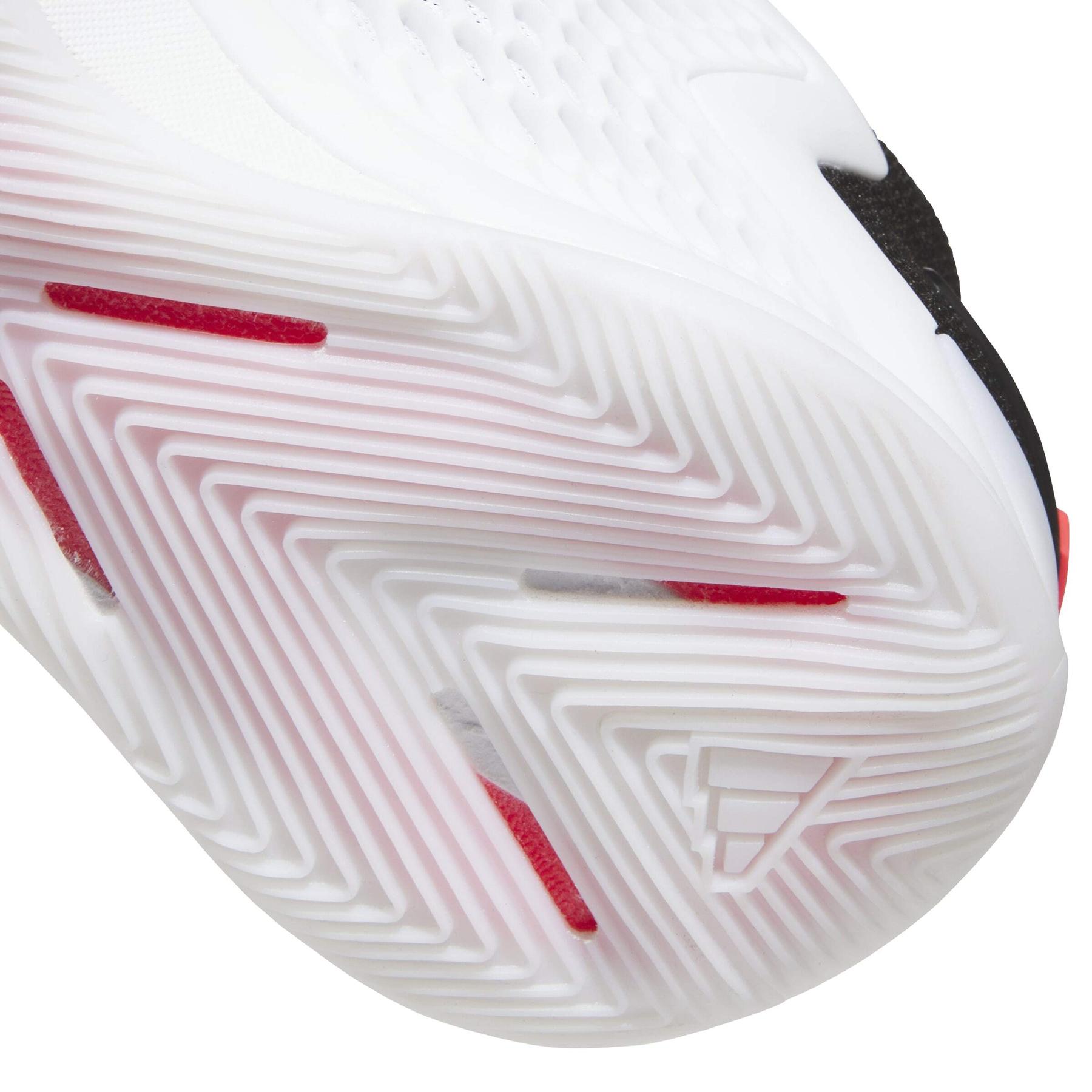 product/a/d/adidas_jq6140_8_footwear_photography_detail_view_1_white-nw091625.jpg
