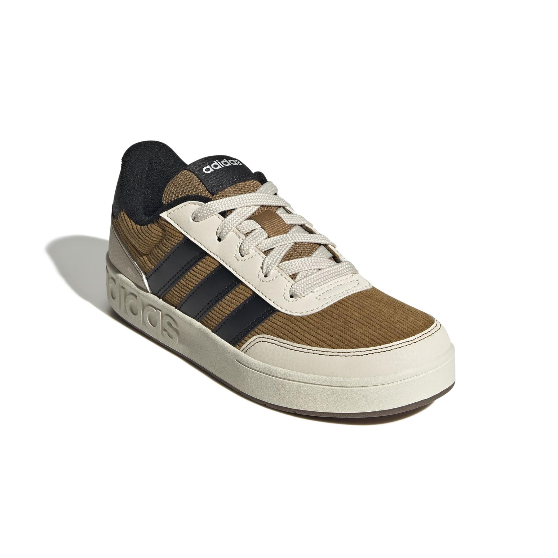 product/a/d/adidas_jq7774_6_footwear_photography_front_lateral_top_view_white.jpg