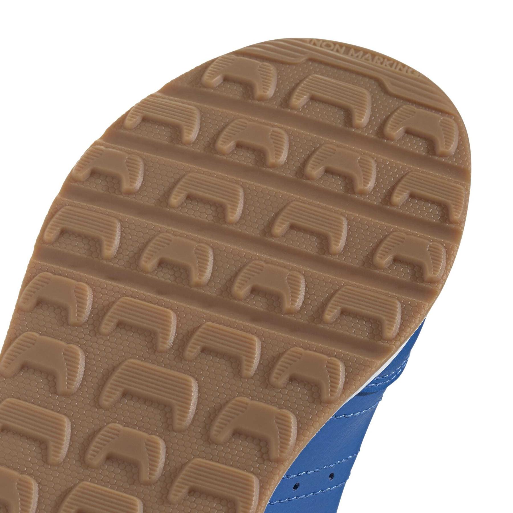 product/a/d/adidas_jq8090_8_footwear_photography_detail_view_1_white.jpg