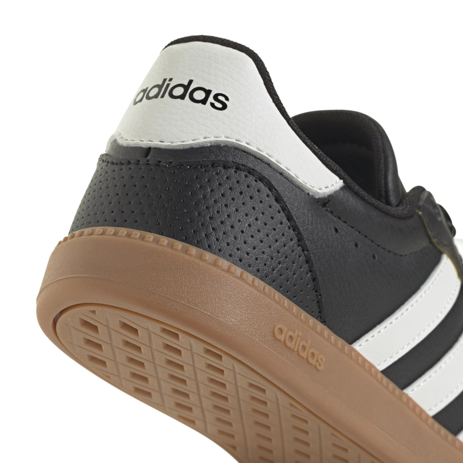 a/d/adidas_jq8255_cblack-cwhite-gum10_8.jpg