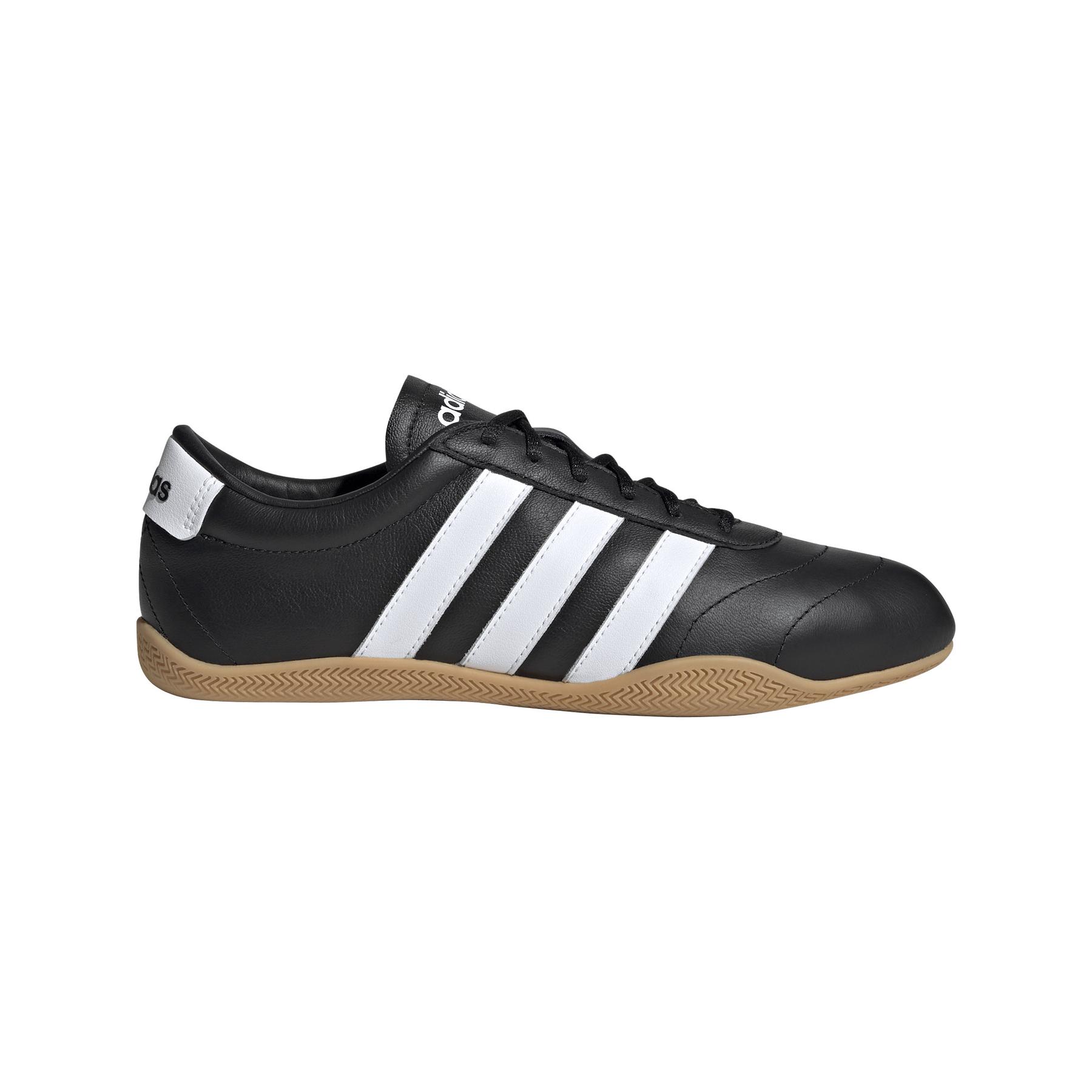 a/d/adidas_jq9684_cblack-ftwwht-gum3_1.jpg