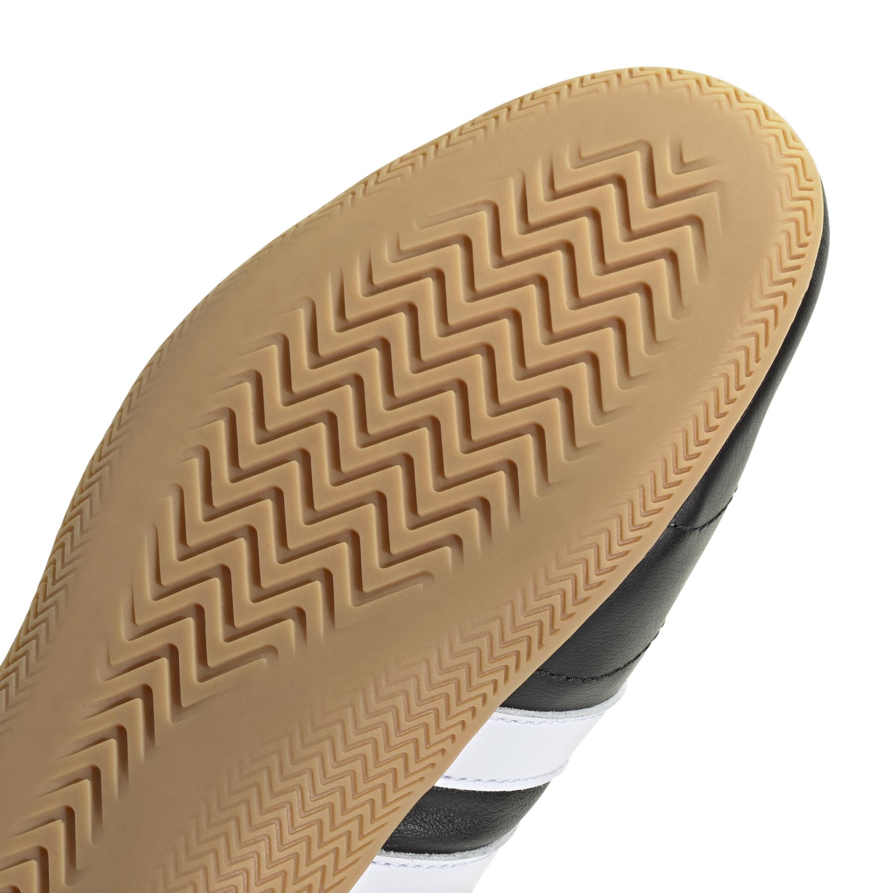 a/d/adidas_jq9684_cblack-ftwwht-gum3_9.jpg