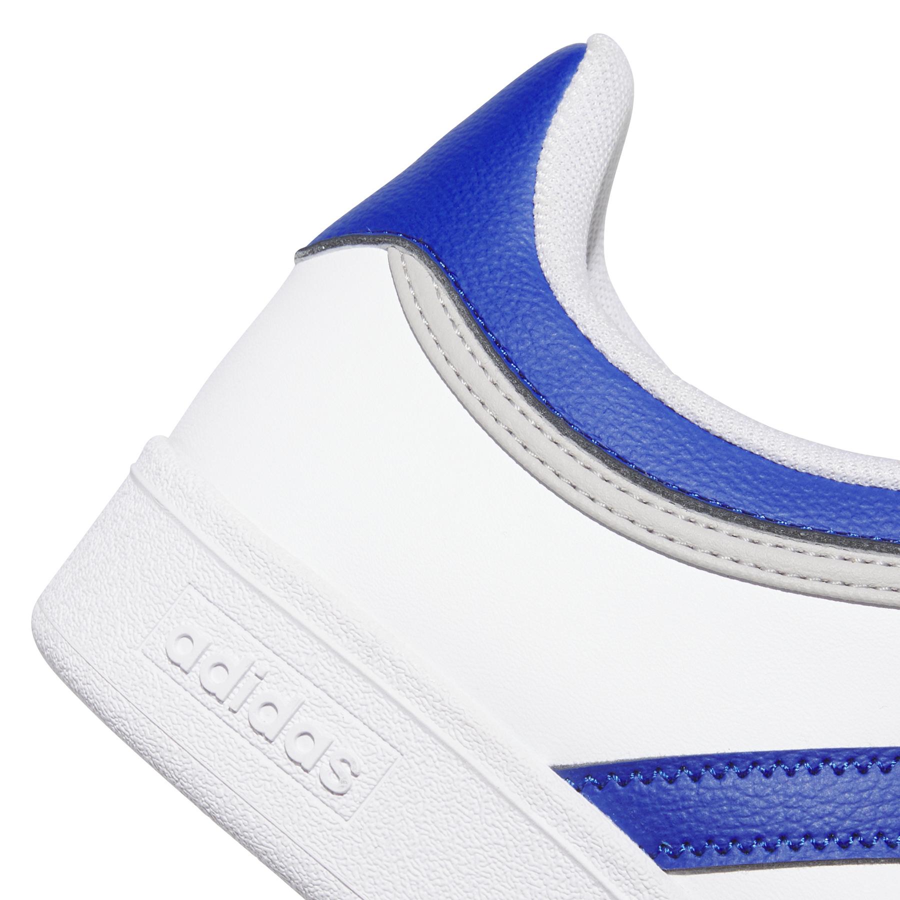 a/d/adidas_jq9987_9_footwear_photography_detail_view_2_white.jpg