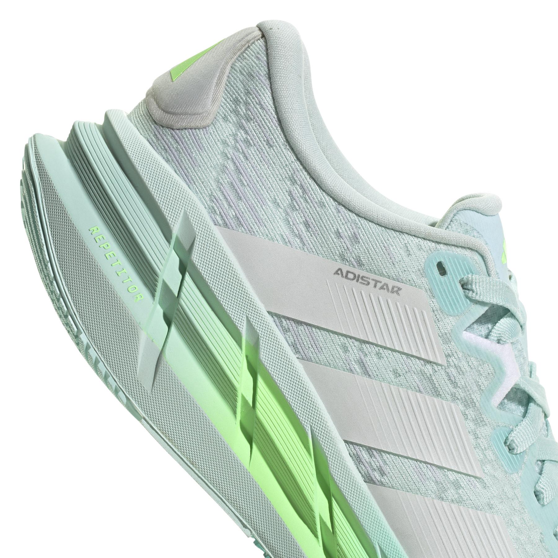 product/a/d/adidas_jr0287_9_footwear_photography_detail_view_2_white.jpg