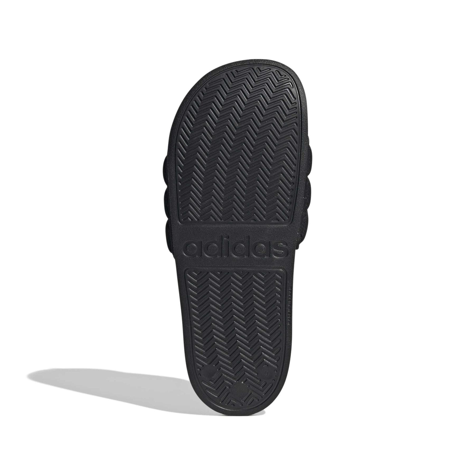 product/a/d/adidas_jr0683_4_footwear_photography_bottom_view_white-nw091625.jpg