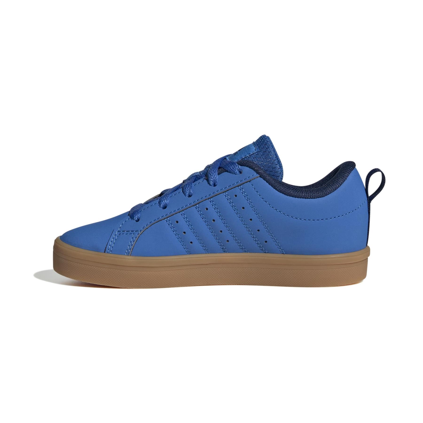product/a/d/adidas_jr0833_5_footwear_photography_side_medial_center_view_white-nw091625.jpg