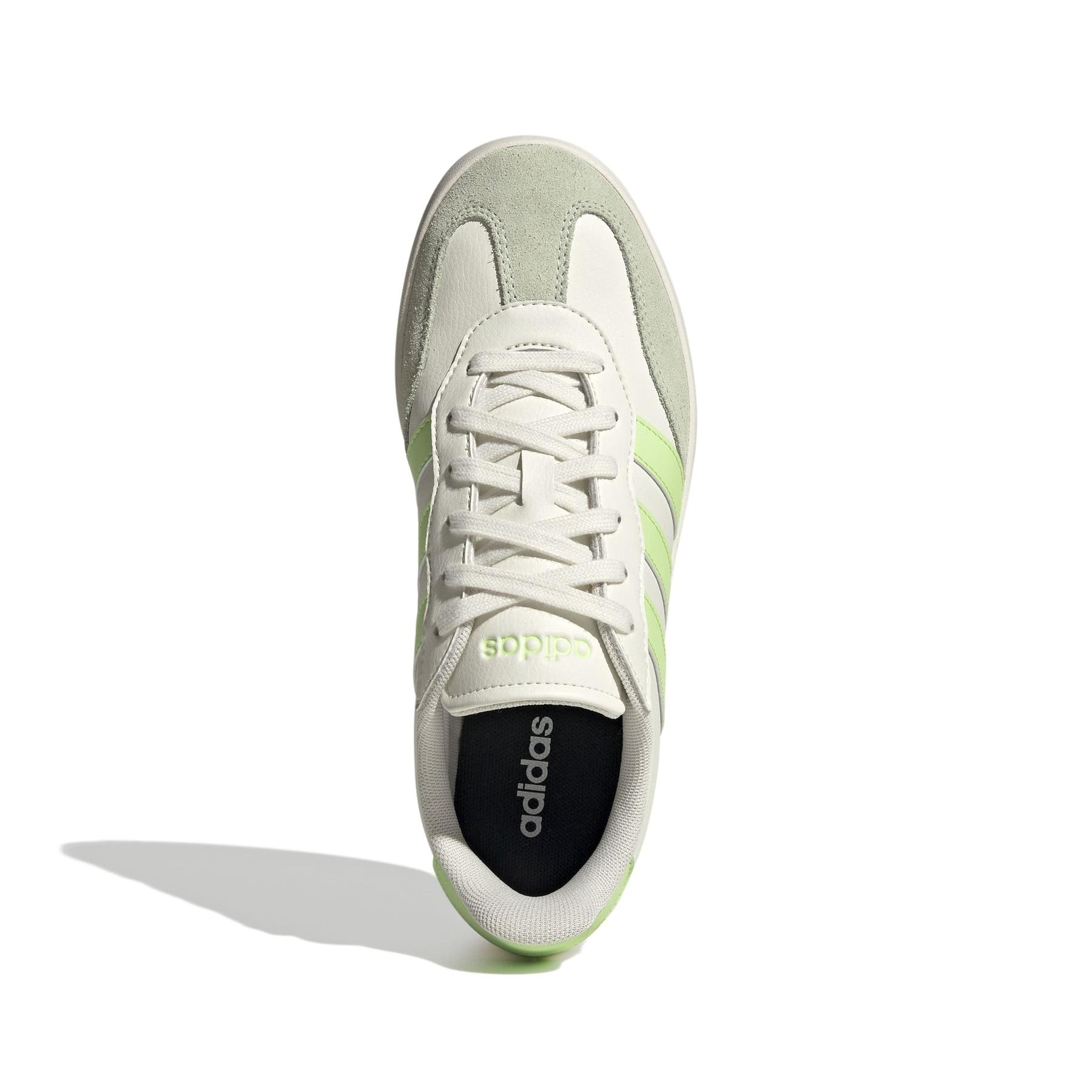 product/a/d/adidas_jr1190_3_footwear_photography_top_portrait_view_white-nw091625.jpg