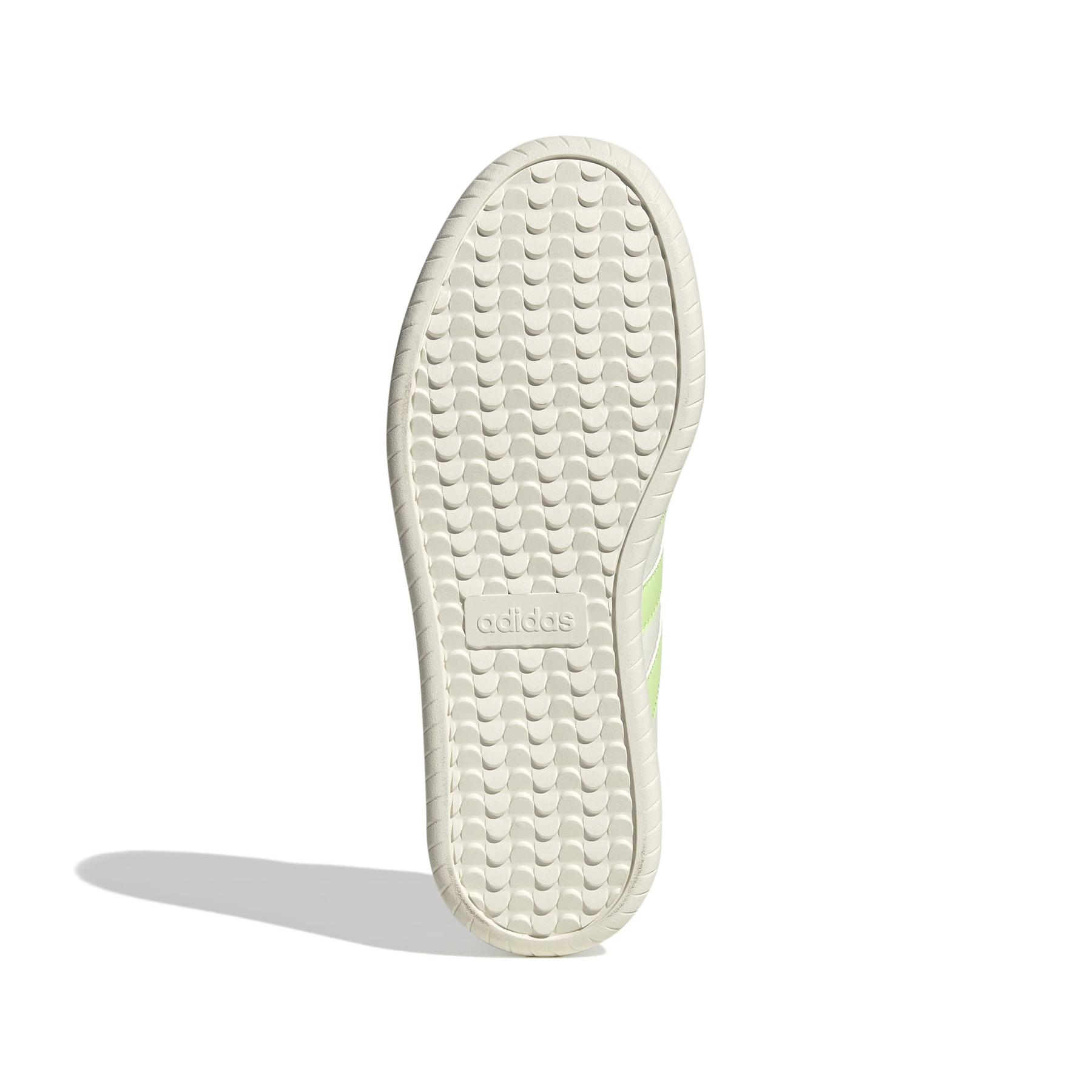 product/a/d/adidas_jr1190_4_footwear_photography_bottom_view_white-nw091625.jpg