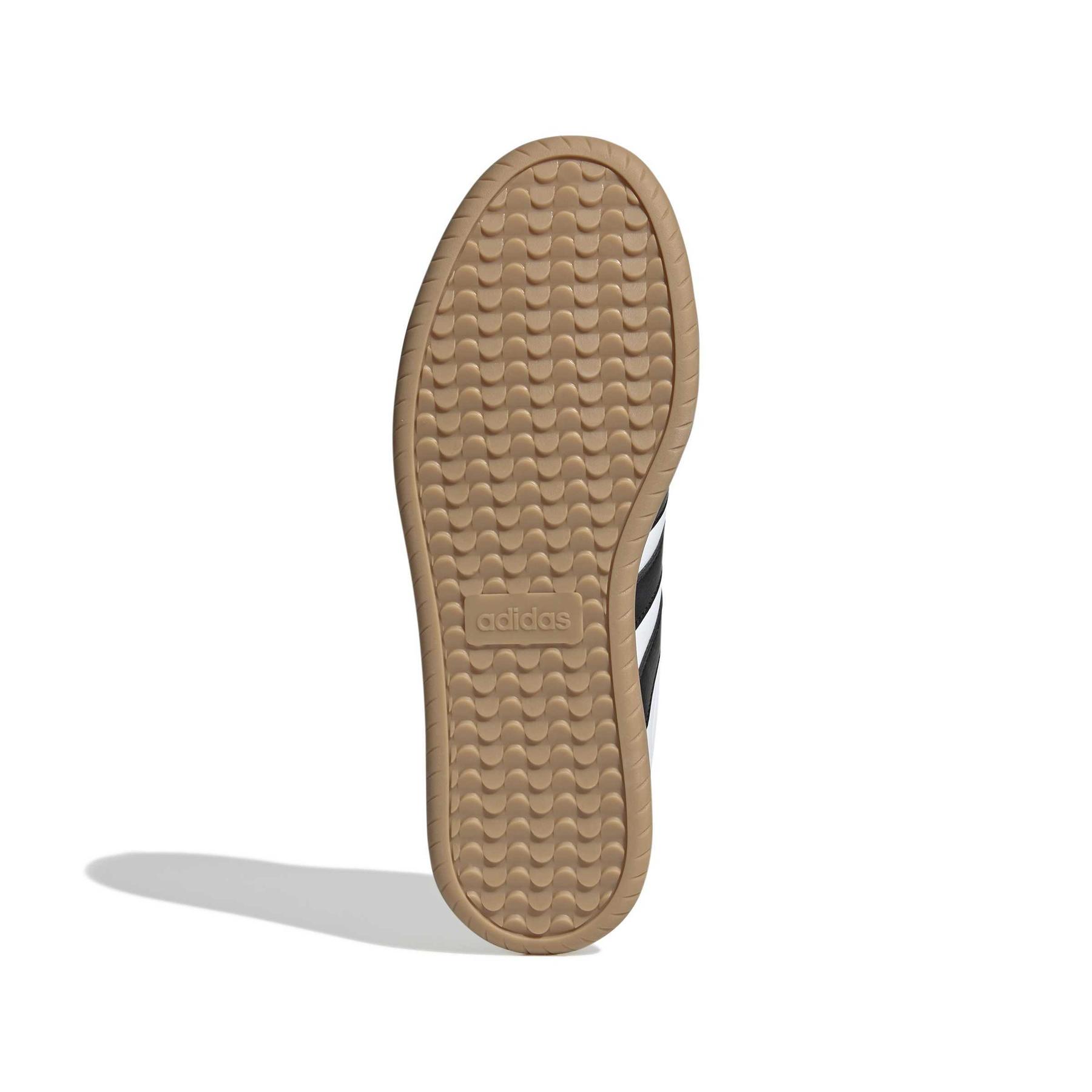 product/a/d/adidas_jr1205_4_footwear_photography_bottom_view_white-nw091625.jpg