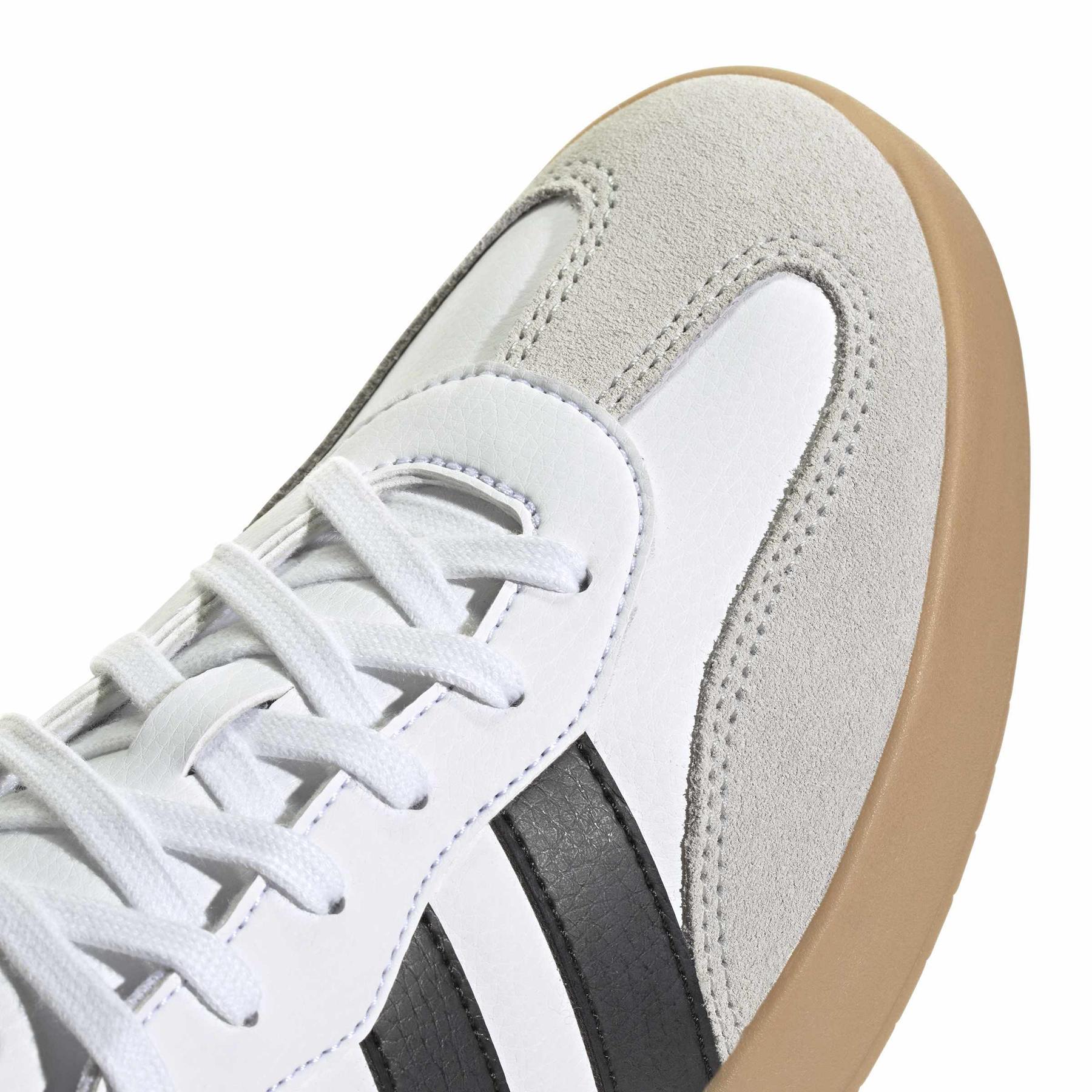 product/a/d/adidas_jr1205_8_footwear_photography_detail_view_1_white-nw091625.jpg