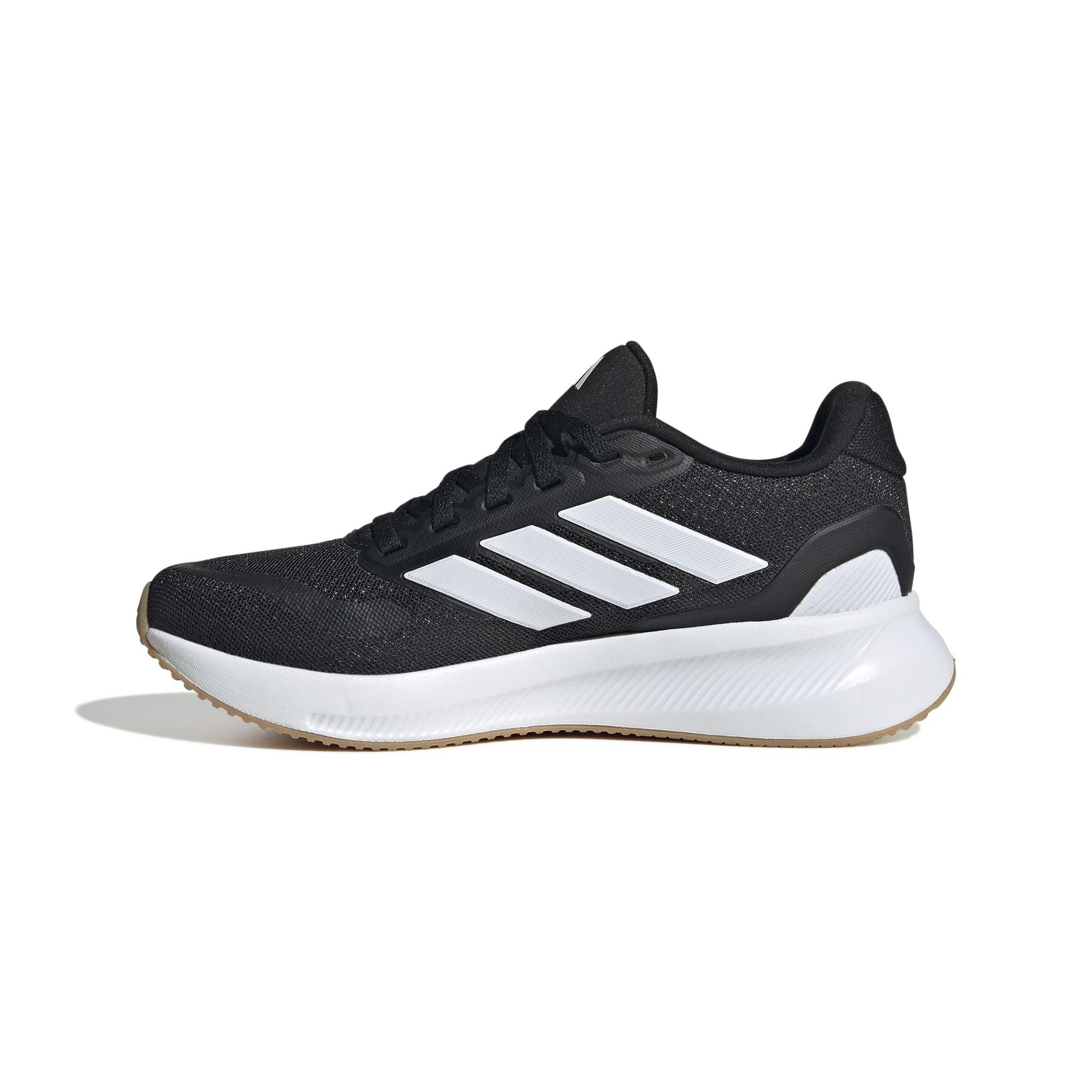 product/a/d/adidas_jr2234_5_footwear_photography_side_medial_center_view_white-nw091625.jpg