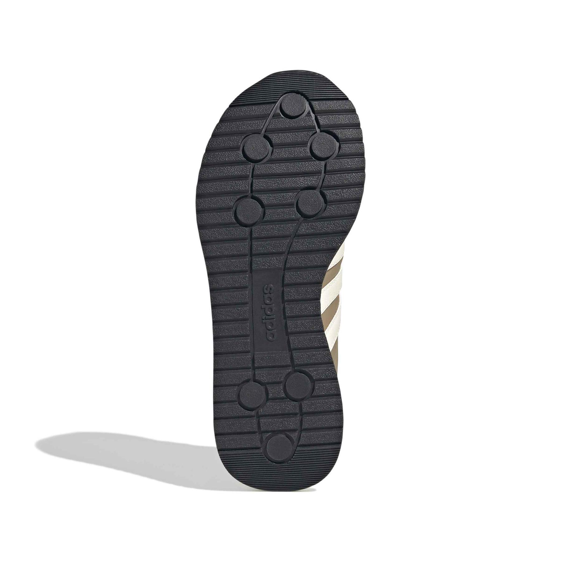 product/a/d/adidas_jr8586_4_footwear_photography_bottom_view_white-nw091725.jpg