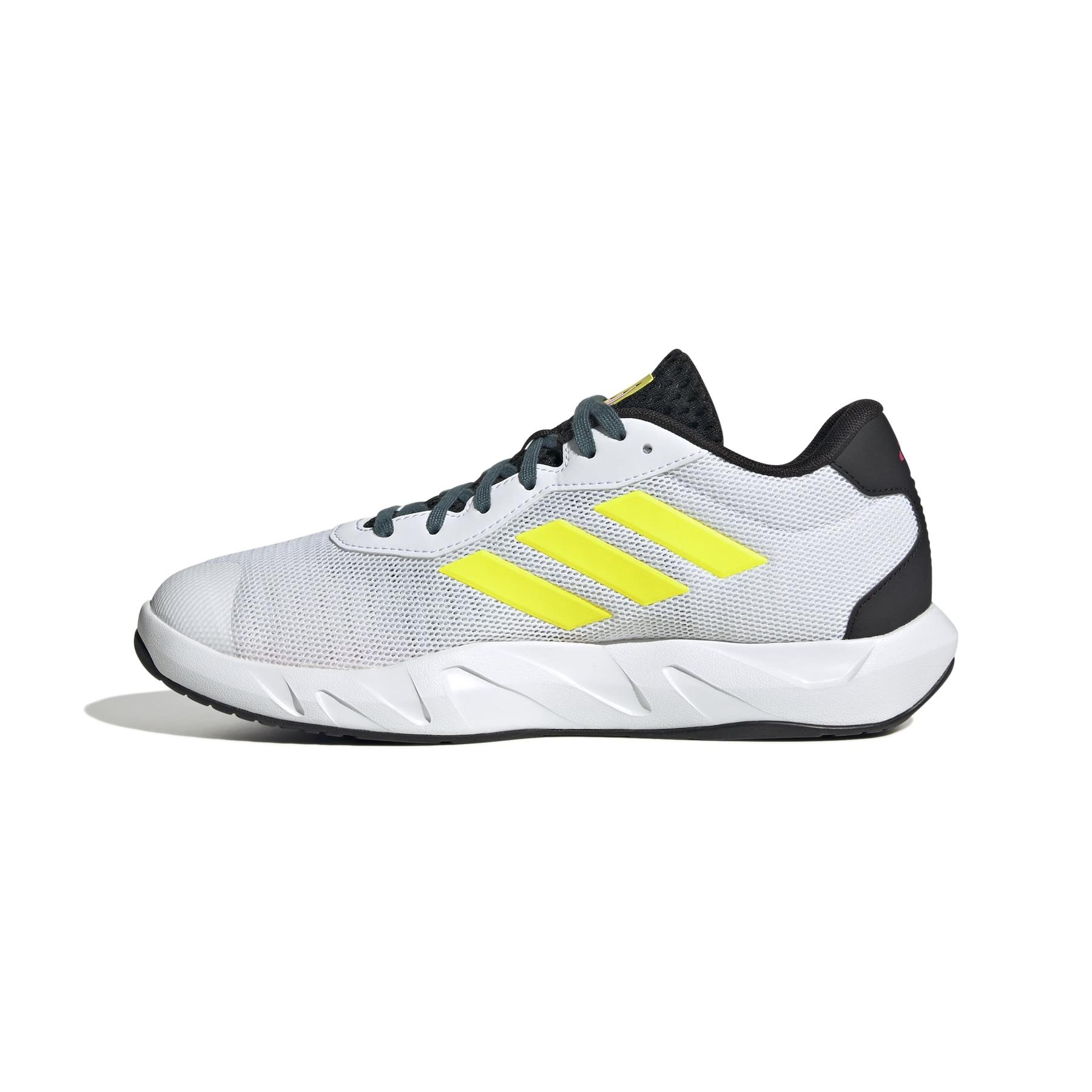 product/a/d/adidas_jr9297_5_footwear_photography_side_medial_center_view_white-nw091725.jpg
