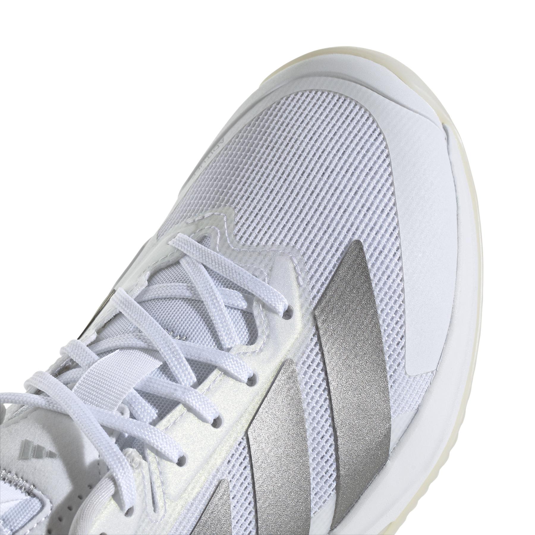 product/a/d/adidas_js2890_9_footwear_photography_detail_view_2_white-nw091725.jpg