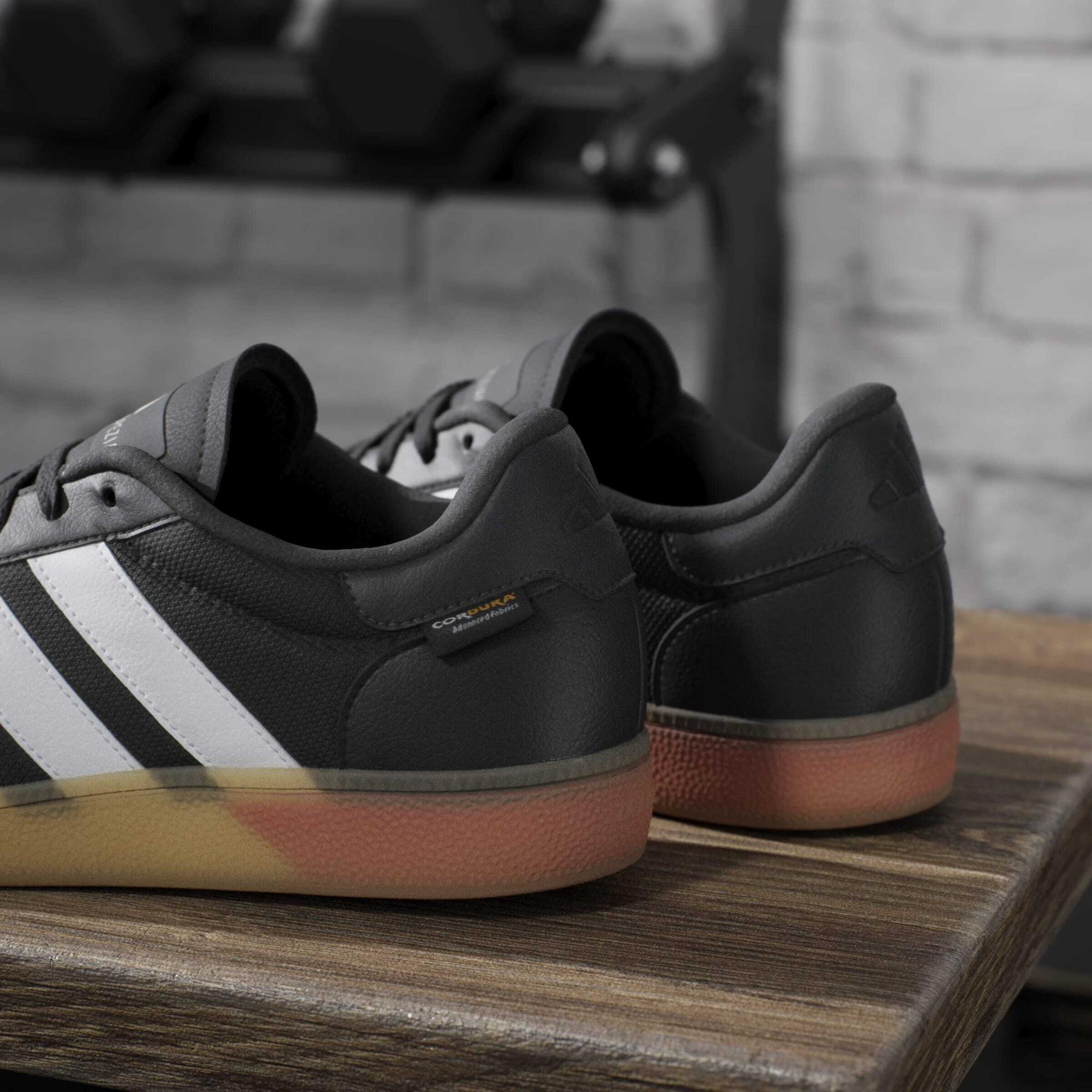 product/a/d/adidas_js3038_23_footwear_photography_heromrktng_view_10-nw091725.jpg
