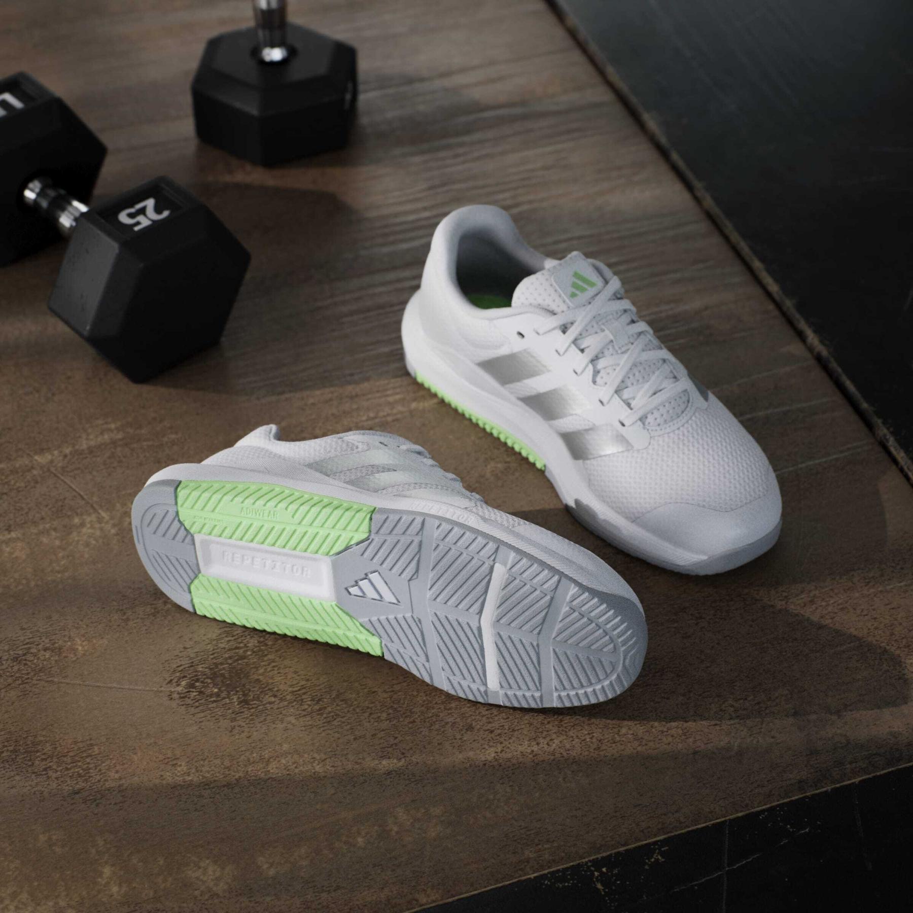 product/a/d/adidas_js3048_17_footwear_photography_heromrktng_view_4-nw091725.jpg