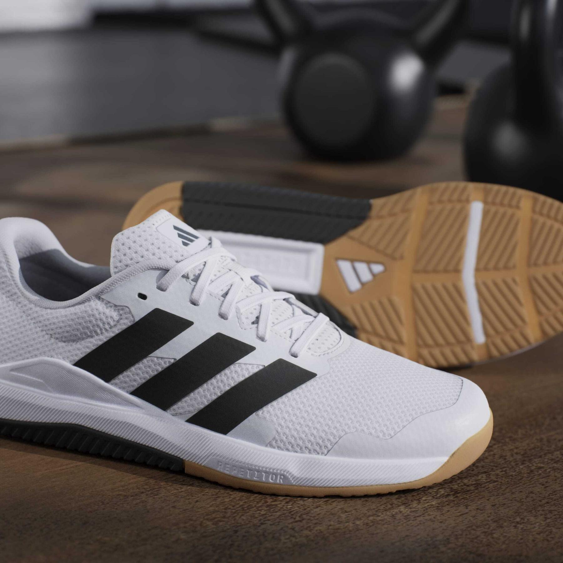 product/a/d/adidas_js3162_23_footwear_photography_heromrktng_view_11-nw091725.jpg