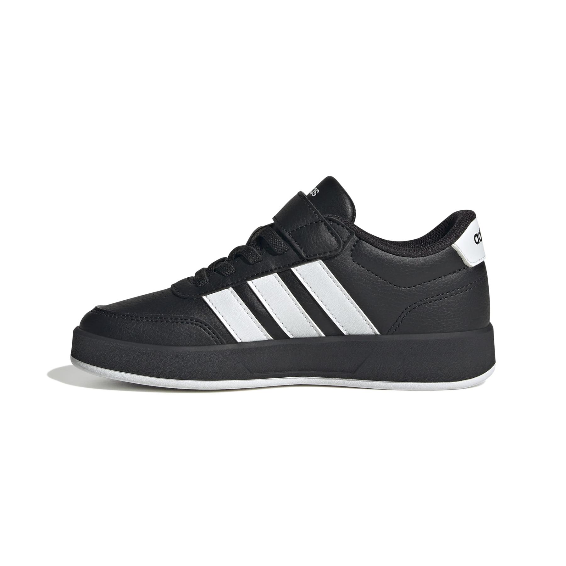 product/a/d/adidas_js3687_5_footwear_photography_side_medial_center_view_white-nw091725.jpg