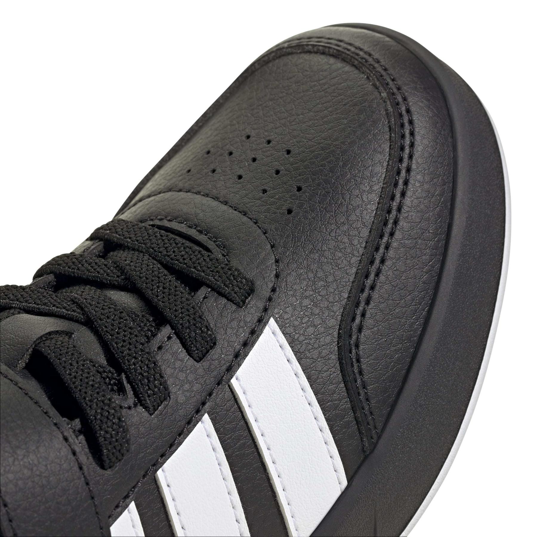 product/a/d/adidas_js3687_8_footwear_photography_detail_view_1_white-nw091725.jpg