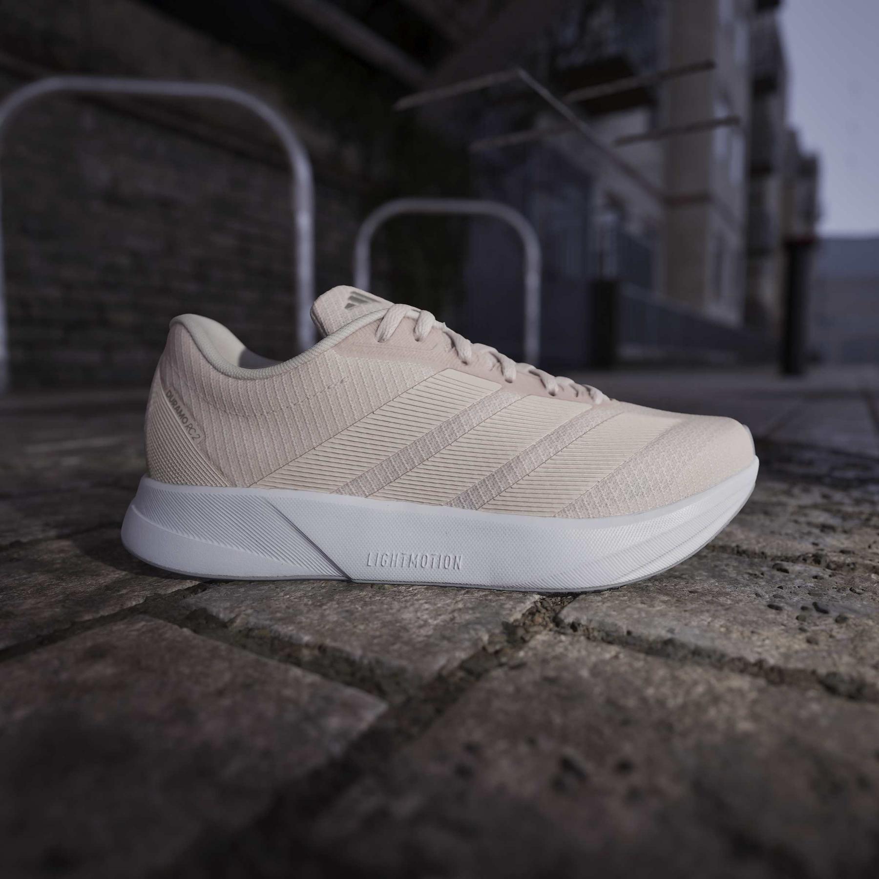 product/a/d/adidas_js4432_16_footwear_photography_heromrktng_view_3-nw091725.jpg