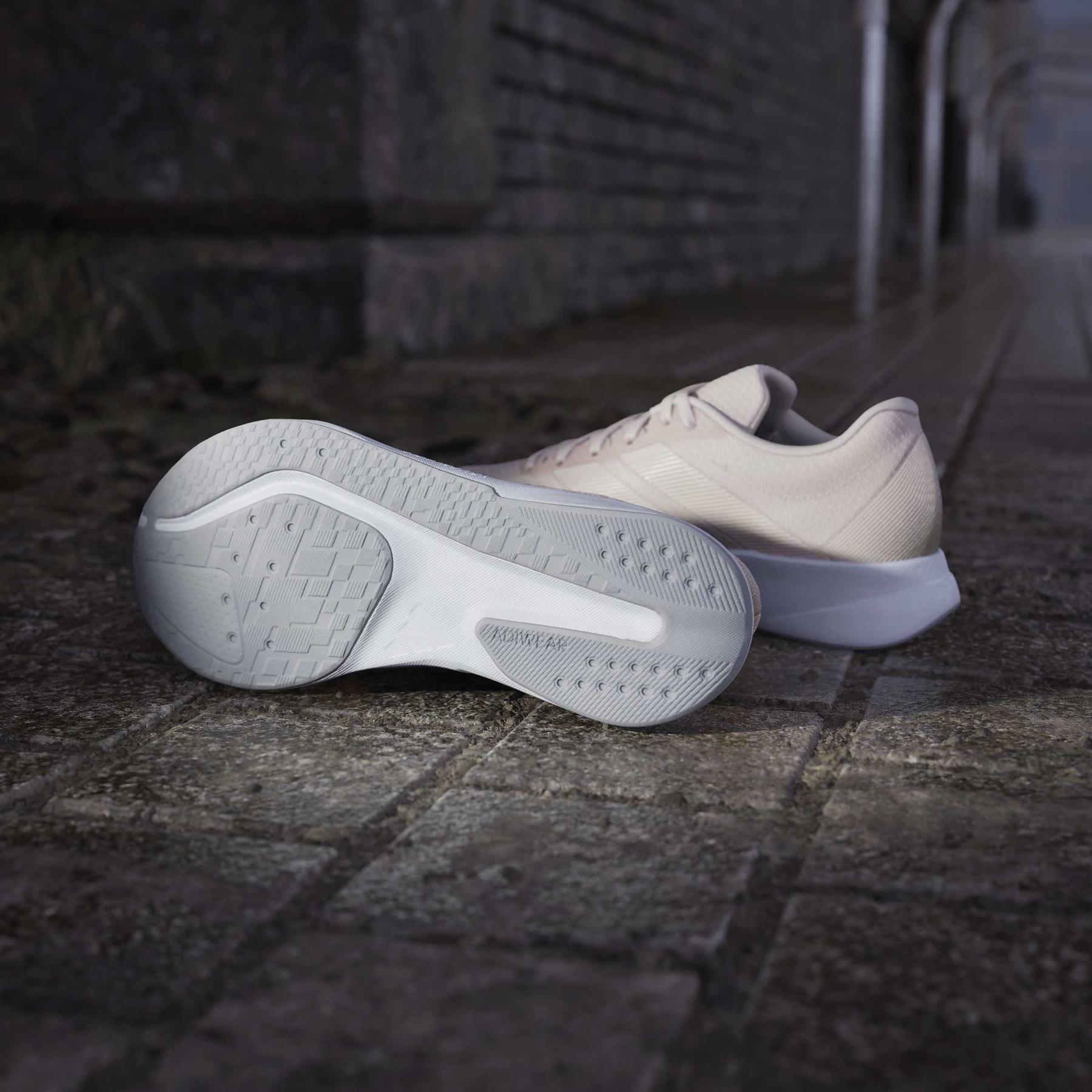 product/a/d/adidas_js4432_17_footwear_photography_heromrktng_view_4-nw091725.jpg