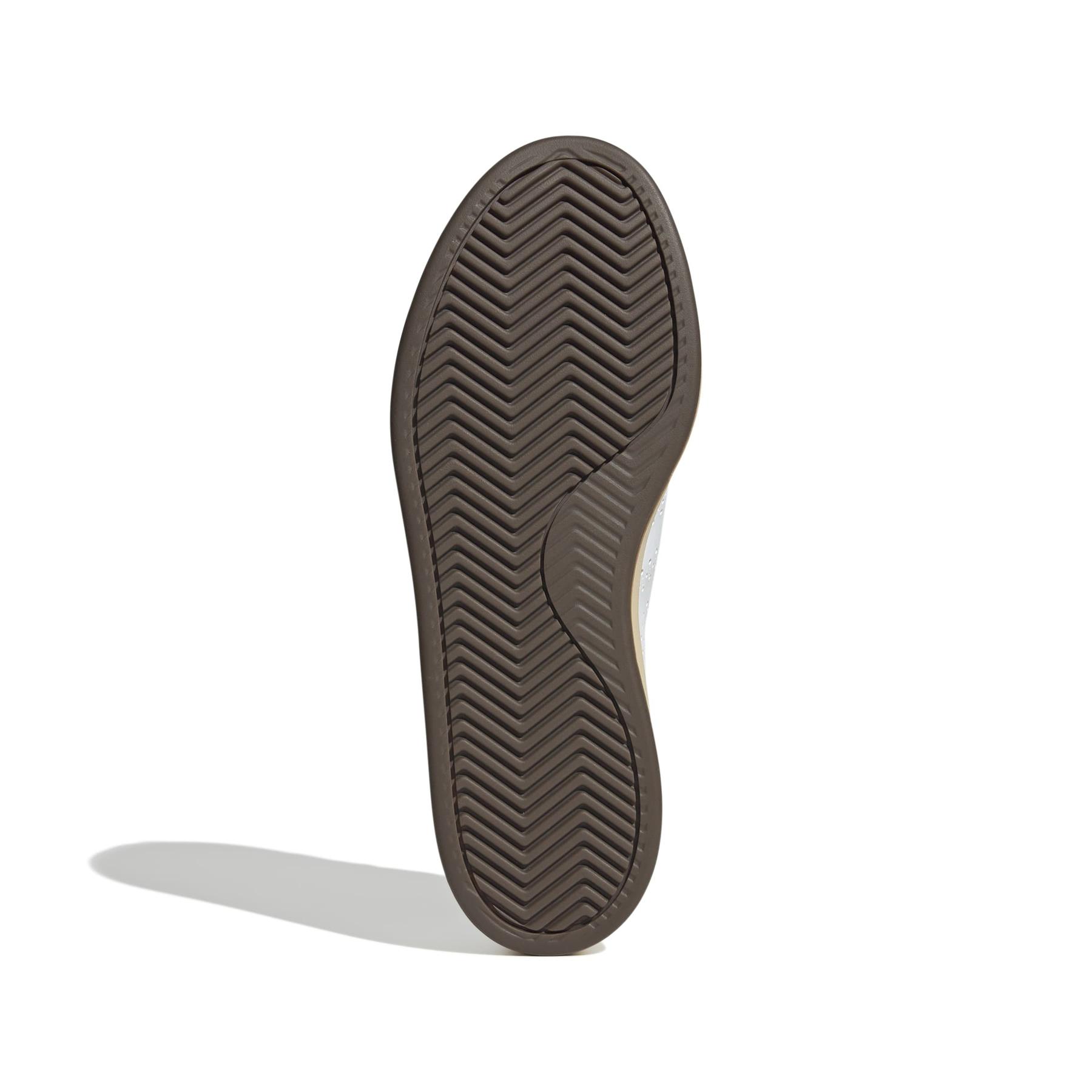 product/a/d/adidas_js4486_4_footwear_photography_bottom_view_white-nw091725.jpg