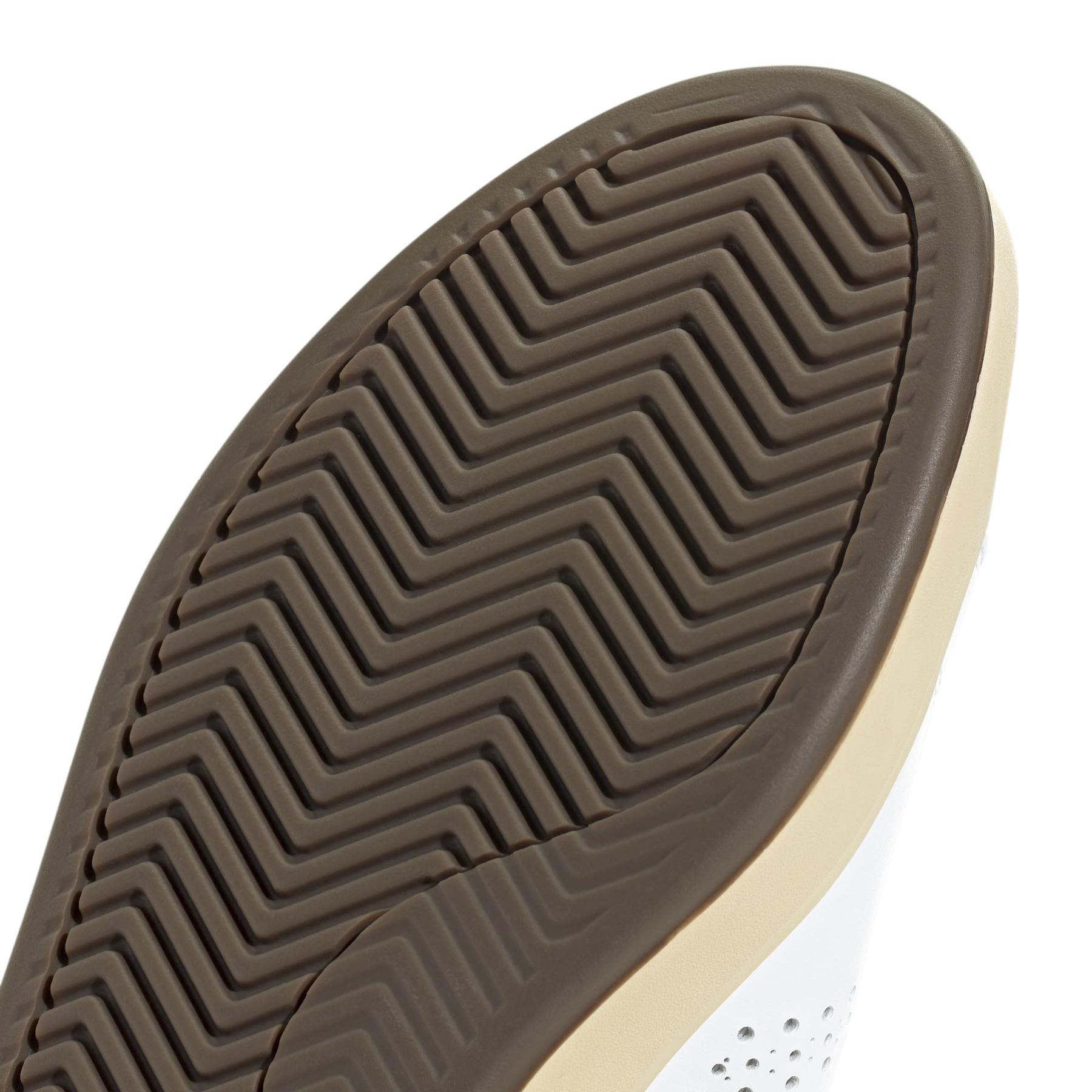 product/a/d/adidas_js4486_9_footwear_photography_detail_view_2_white-nw091725.jpg