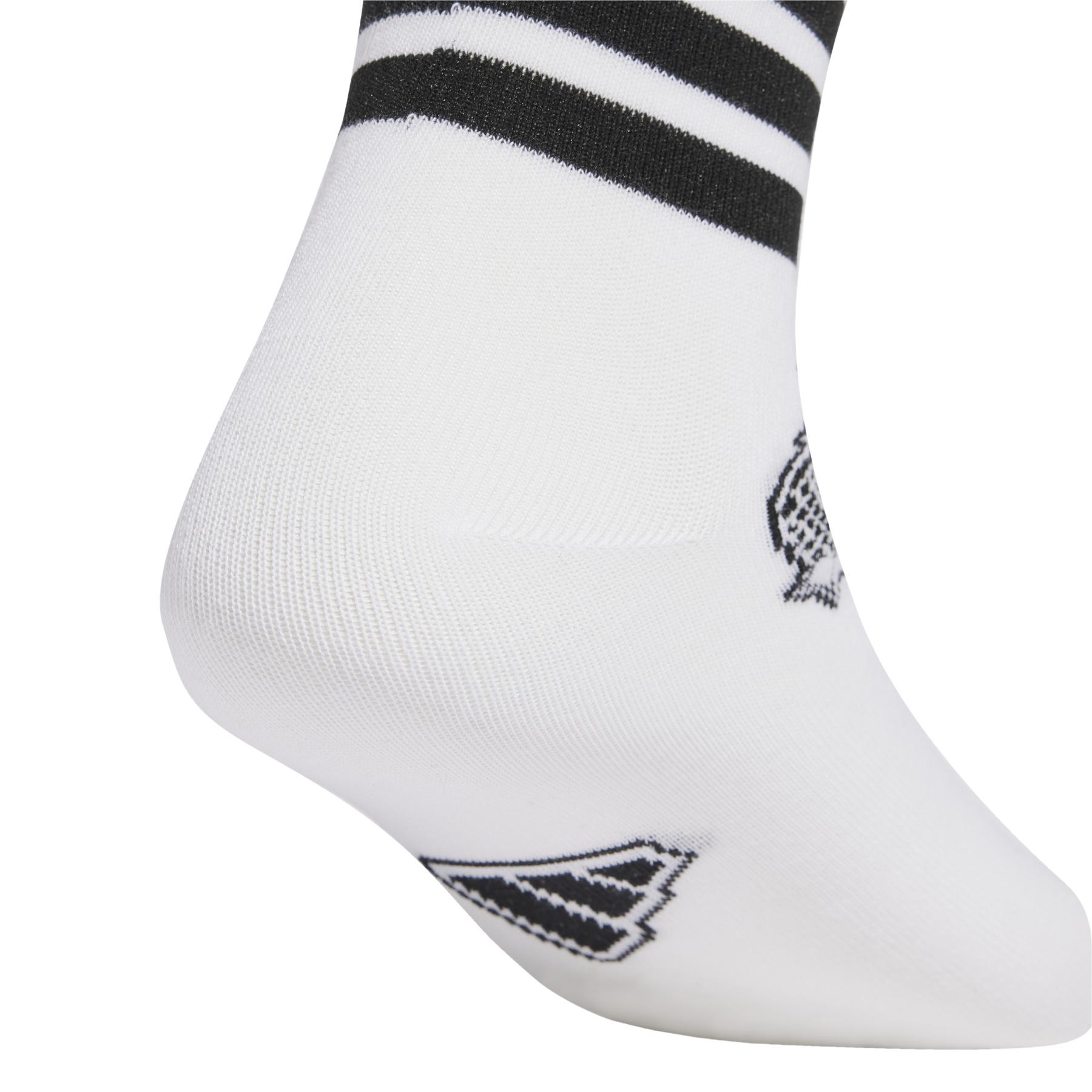 a/d/adidas_jv5125_white-black-powplu_4.jpg