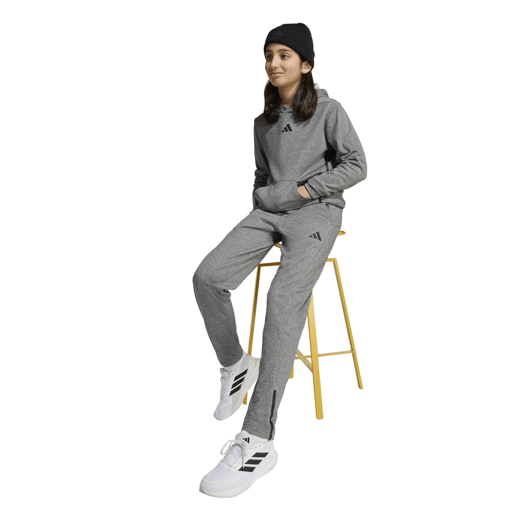 product/a/d/adidas_jw1973_grfime-black_4.jpg