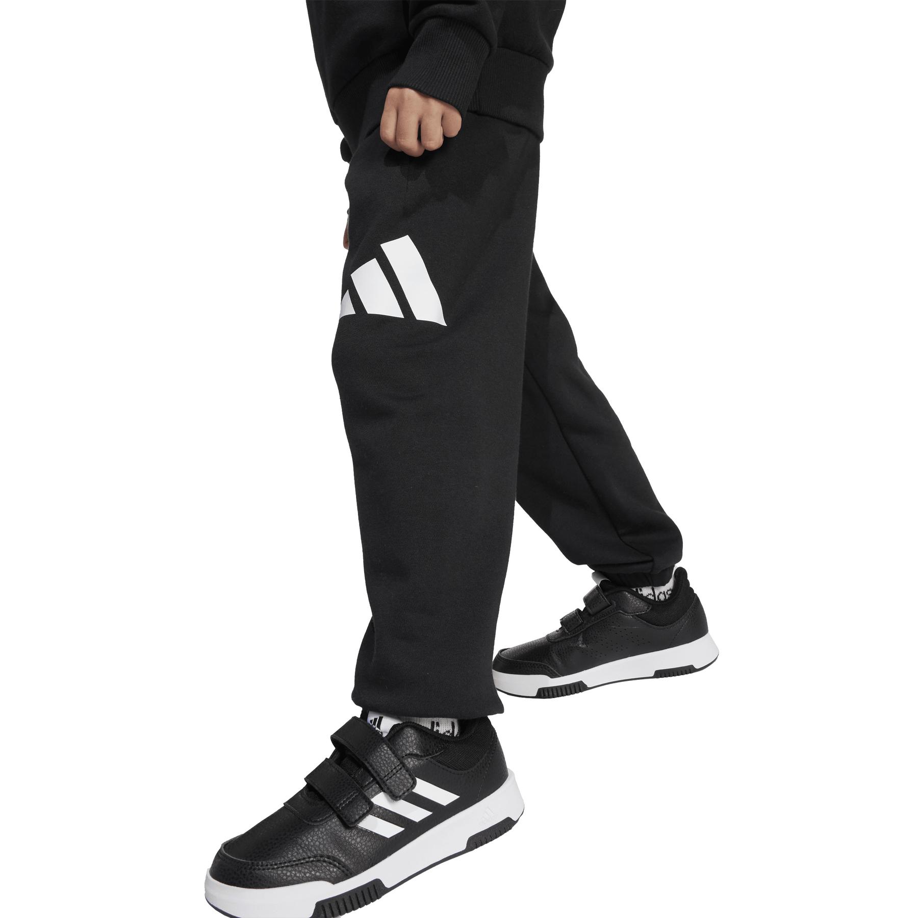 product/a/d/adidas_jw2438_black-white_8.jpg