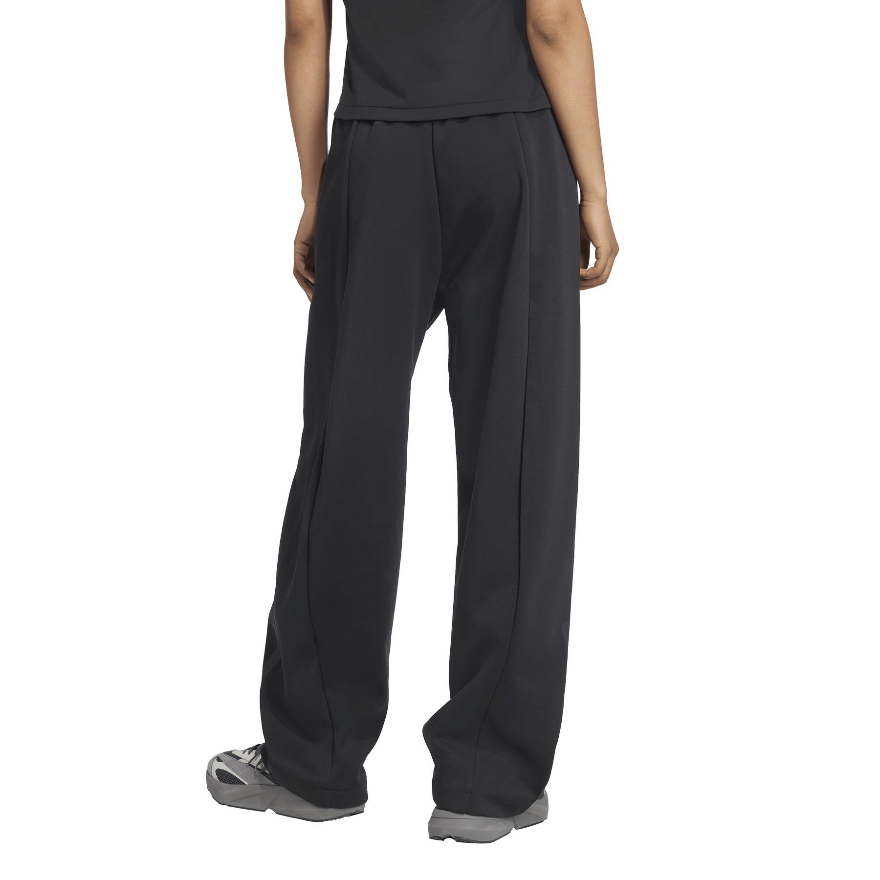 a/d/adidas_jw7773_black_3.jpg