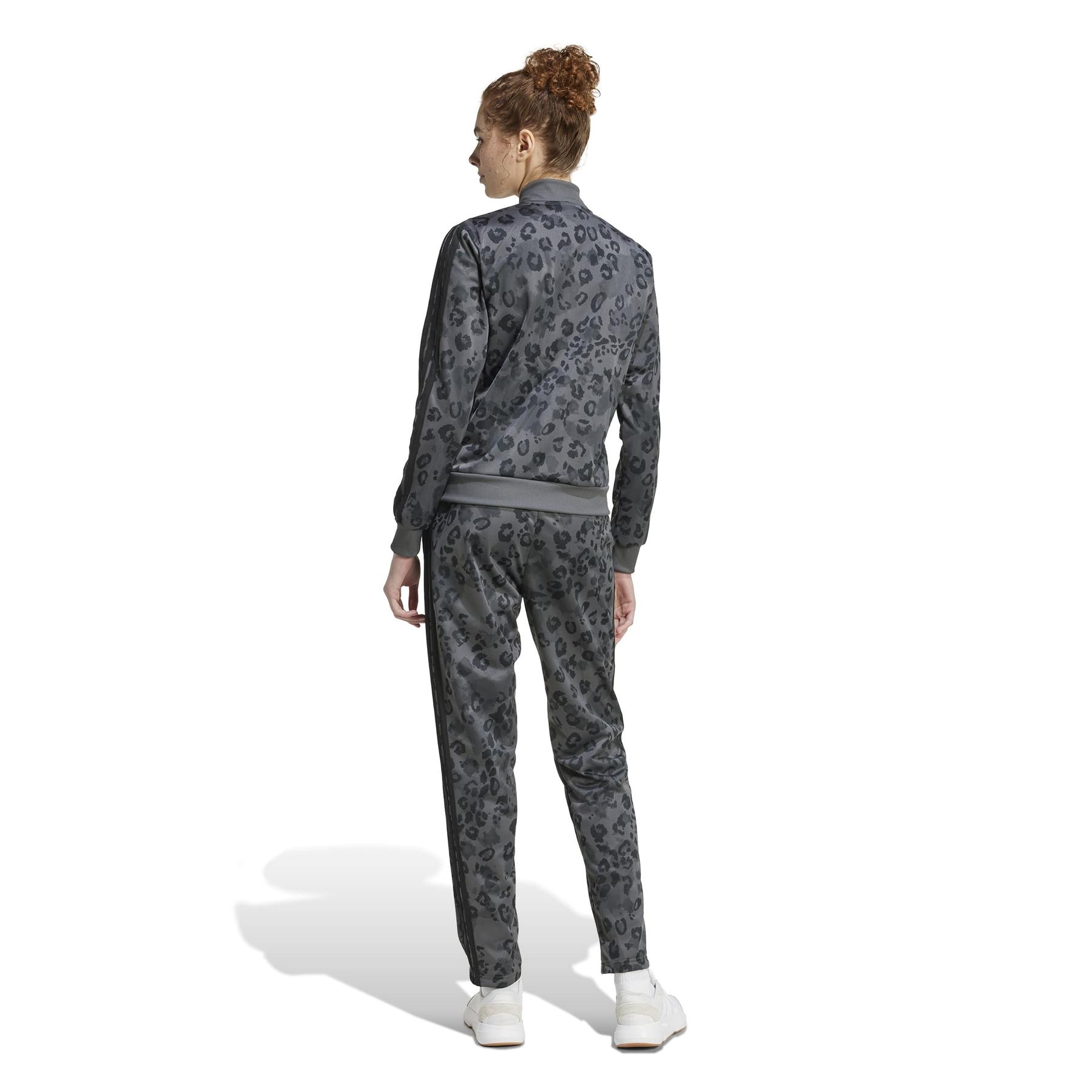 product/a/d/adidas_jw8762_5_apparel_on_model_back_view_white.jpg