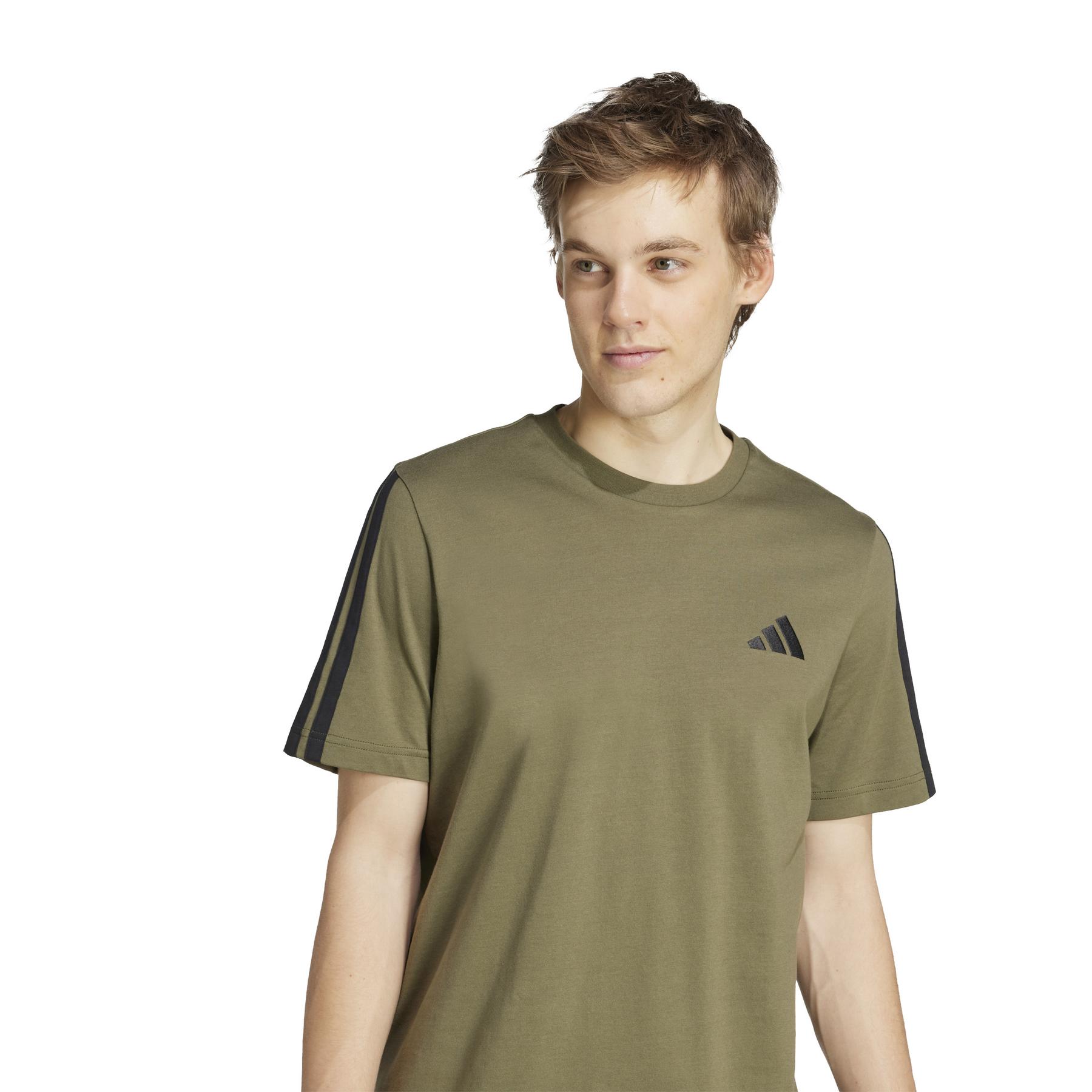 a/d/adidas_jy1558_5_apparel_on_model_detail_view_1_white.jpg