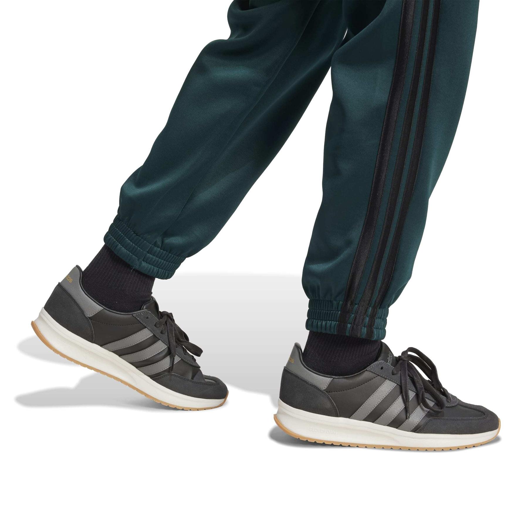 product/a/d/adidas_jz6431_7_apparel_on_model_detail_view_2_white.jpg