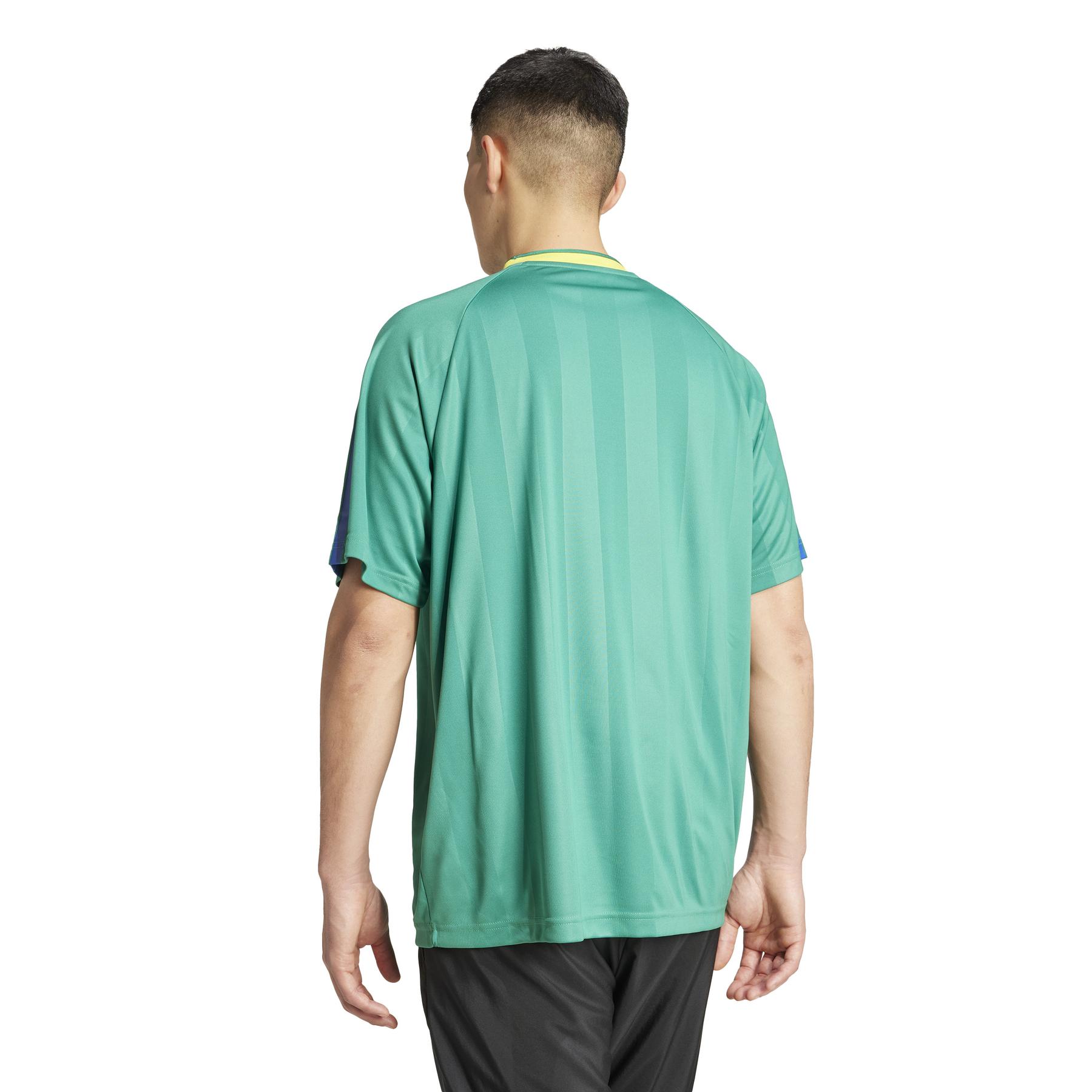 product/a/d/adidas_kb5570_vert_3.jpg
