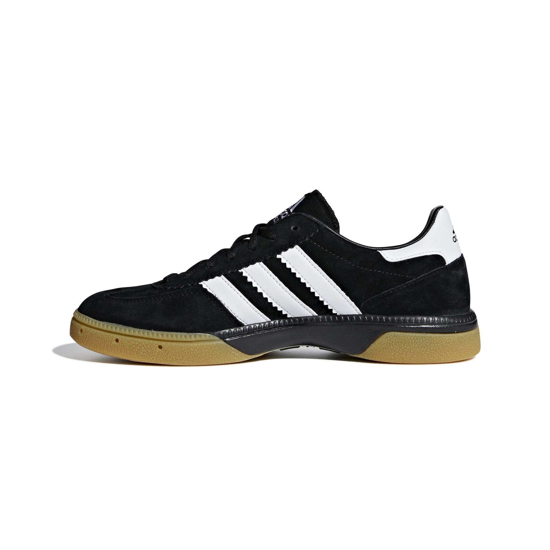 product/a/d/adidas_m18209_5_footwear_photography_side_medial_center_view_white_000.jpg