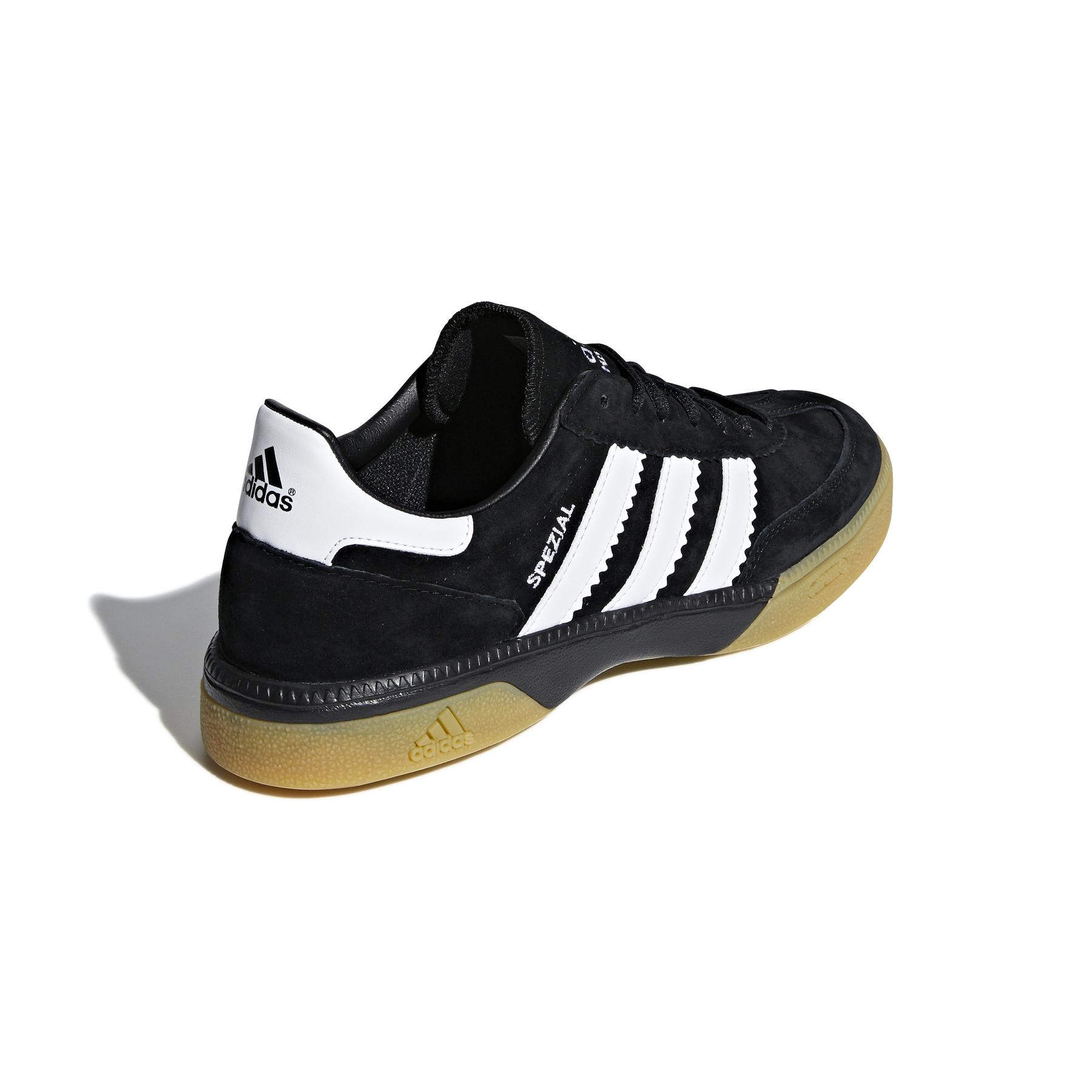 product/a/d/adidas_m18209_8_footwear_photography_back_lateral_top_view_white_000.jpg