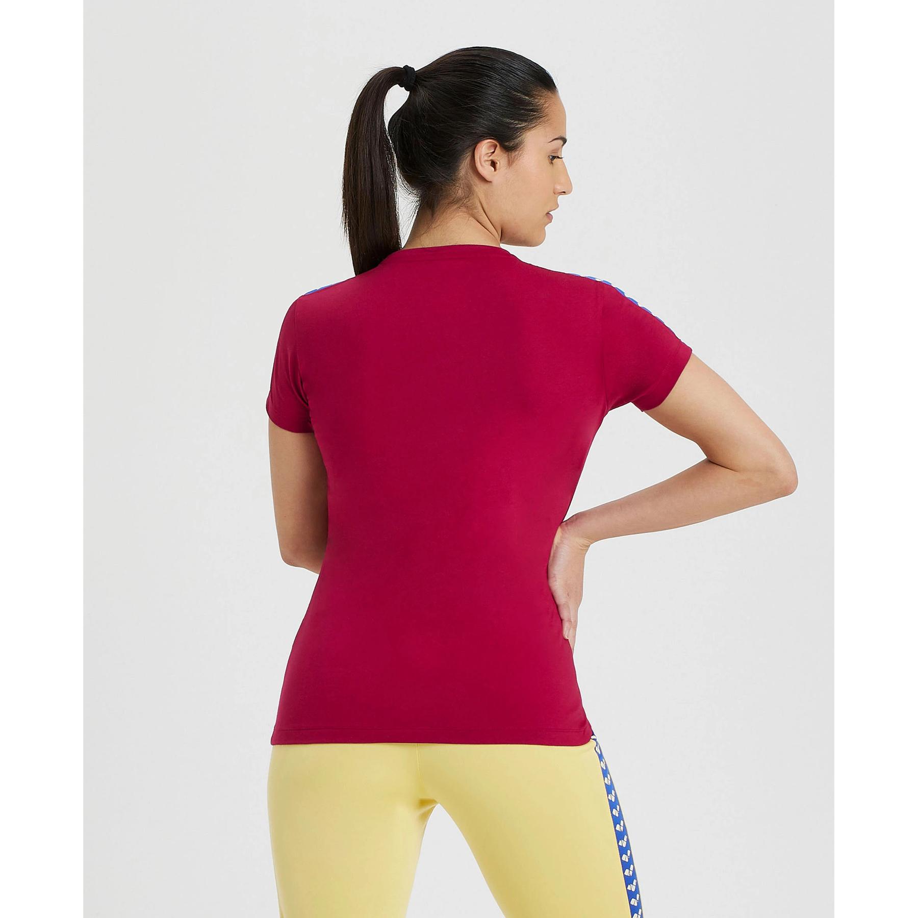 product/a/r/arena_001225-483_burgundy-neon-blue-butter_2.jpg