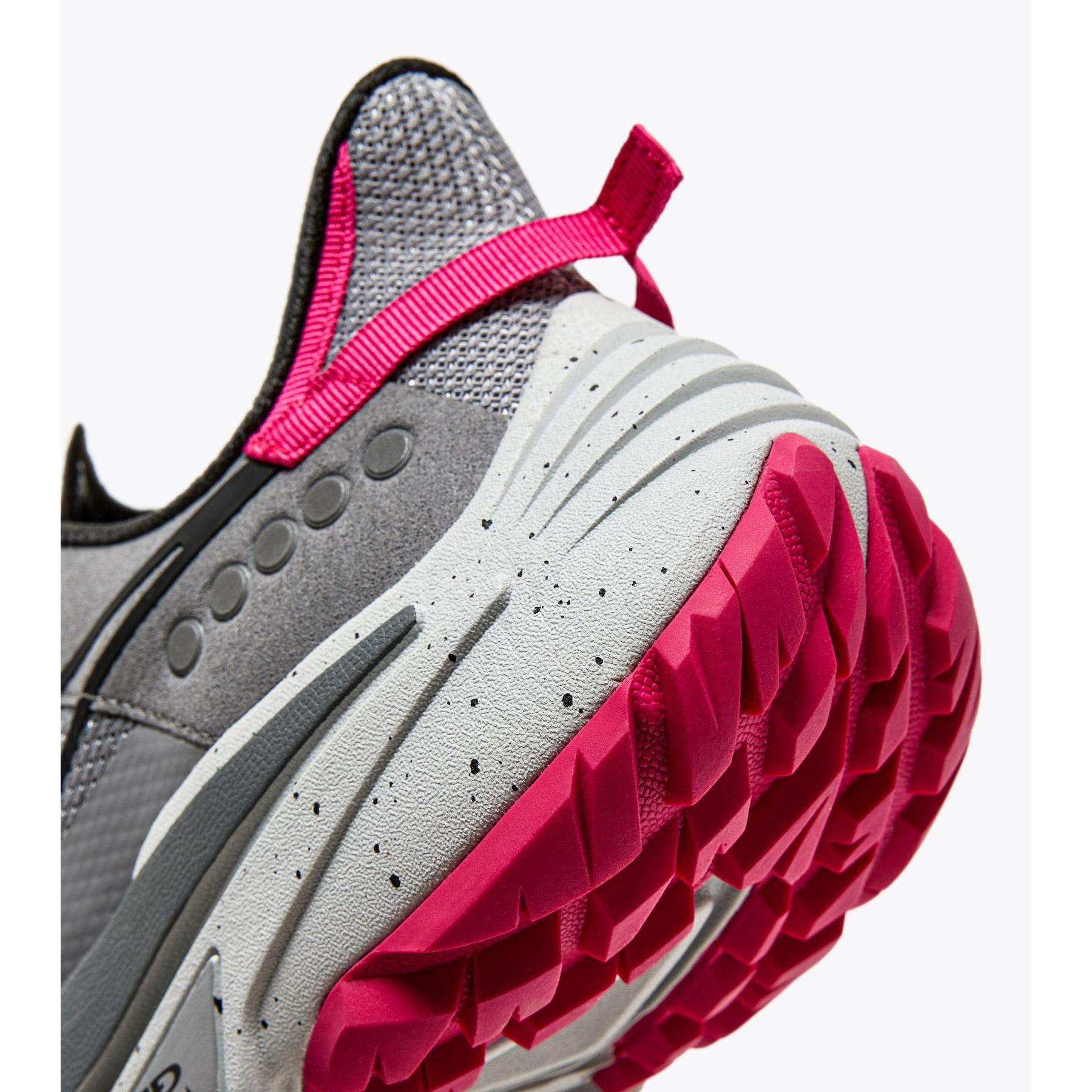 product/d/i/diadora_101.179552-d0509_gris-alliage-nr-rouge-rubis-c_6.jpg
