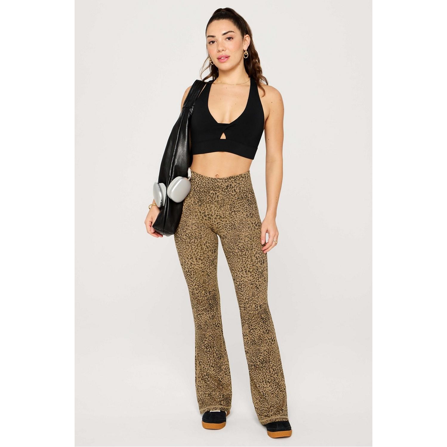 product/f/a/fabletics_ba2044049-0001_black_3.jpg