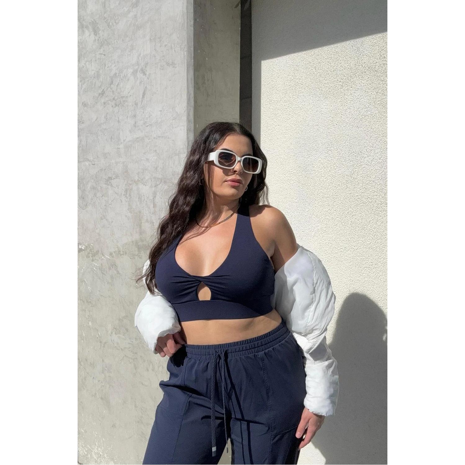 product/f/a/fabletics_ba2044049-4846_deep-navy_4.jpg