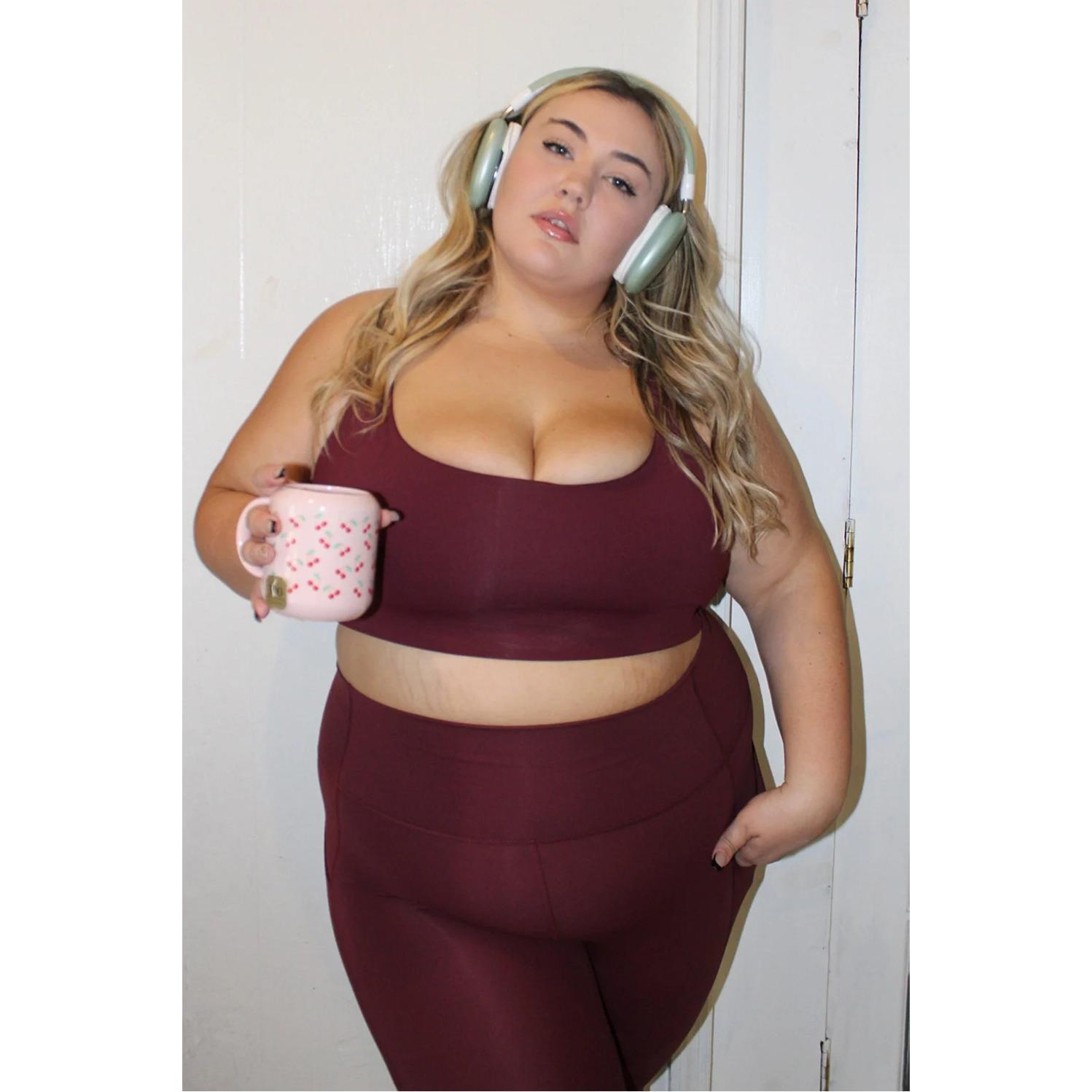f/a/fabletics_ba2355231-6932_merlot_5.jpg