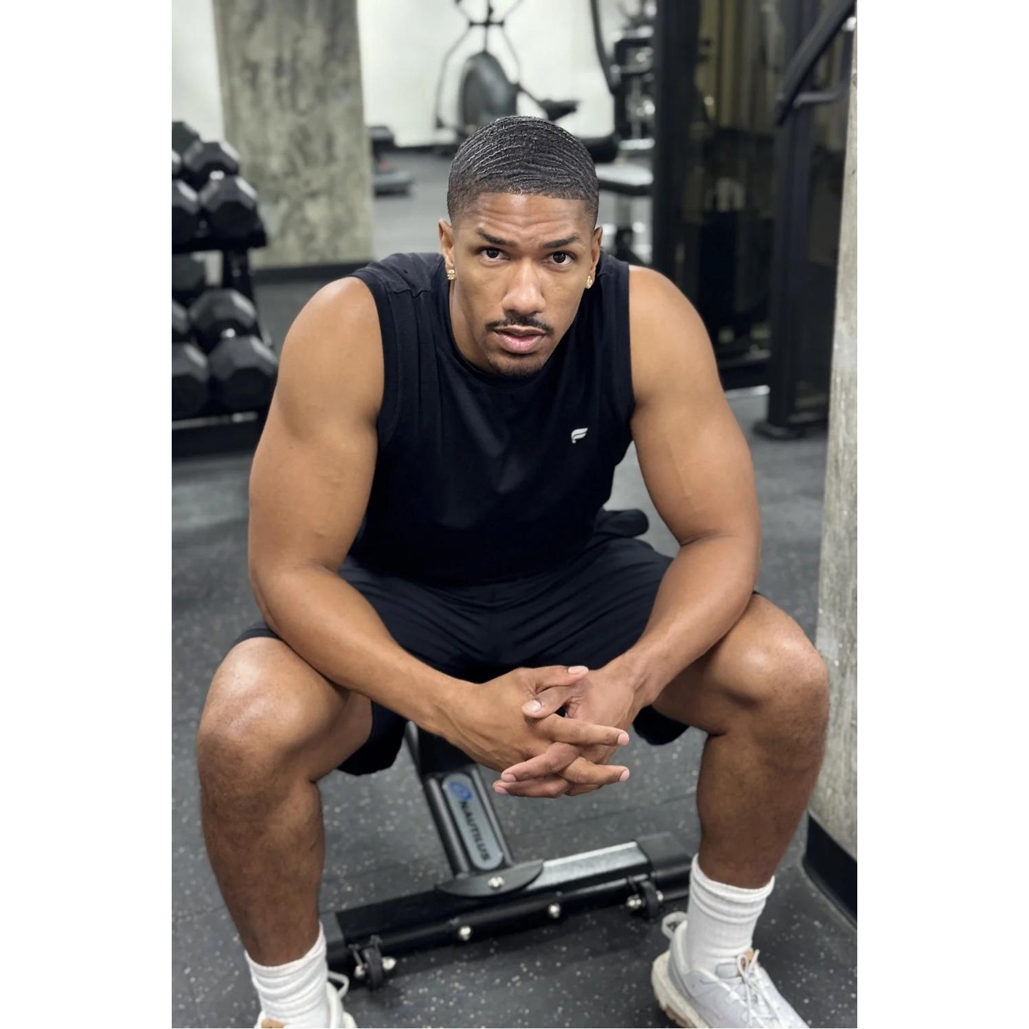 product/f/a/fabletics_le2355254-0001_black_5.jpg