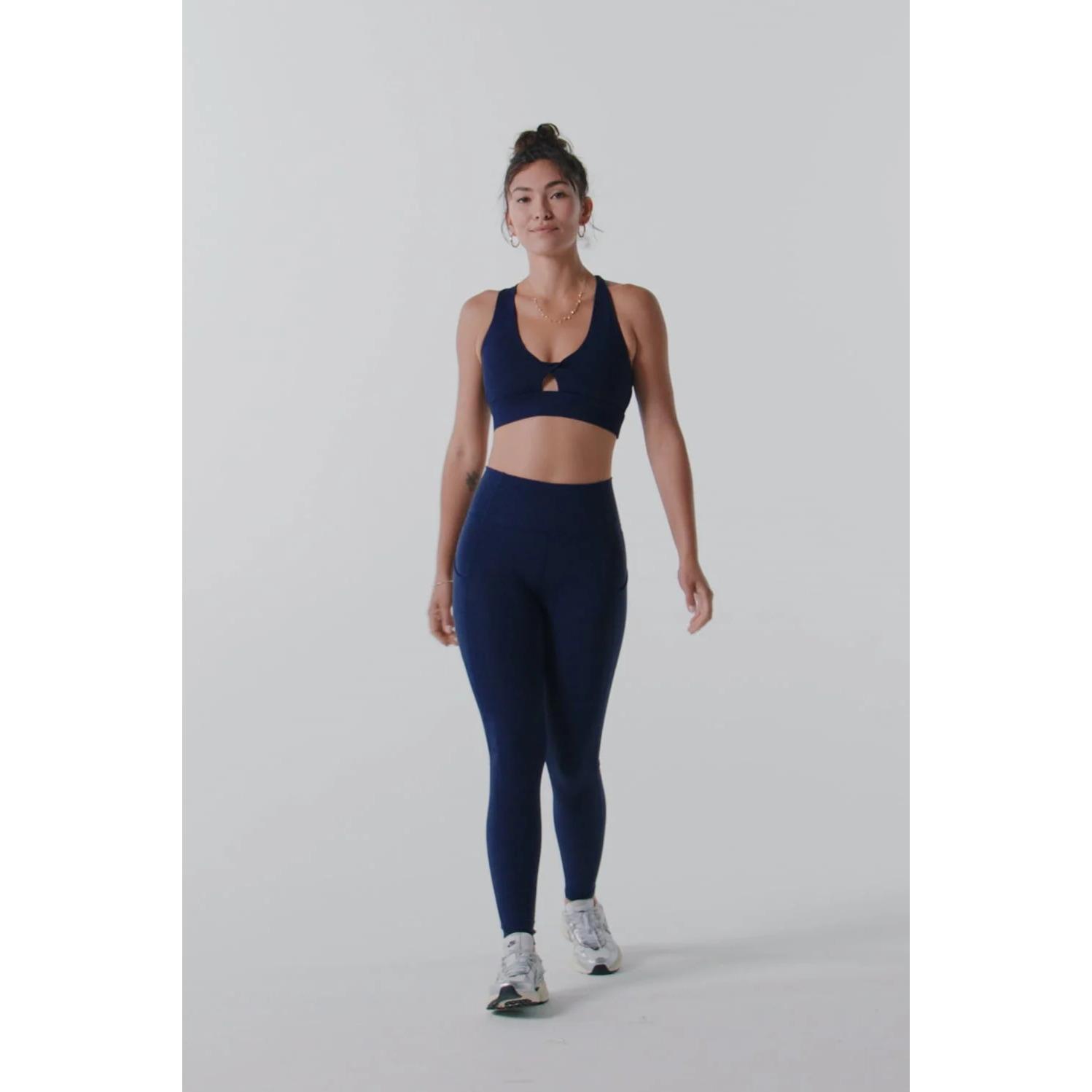 f/a/fabletics_lg2041749-6932_merlot_5.jpg