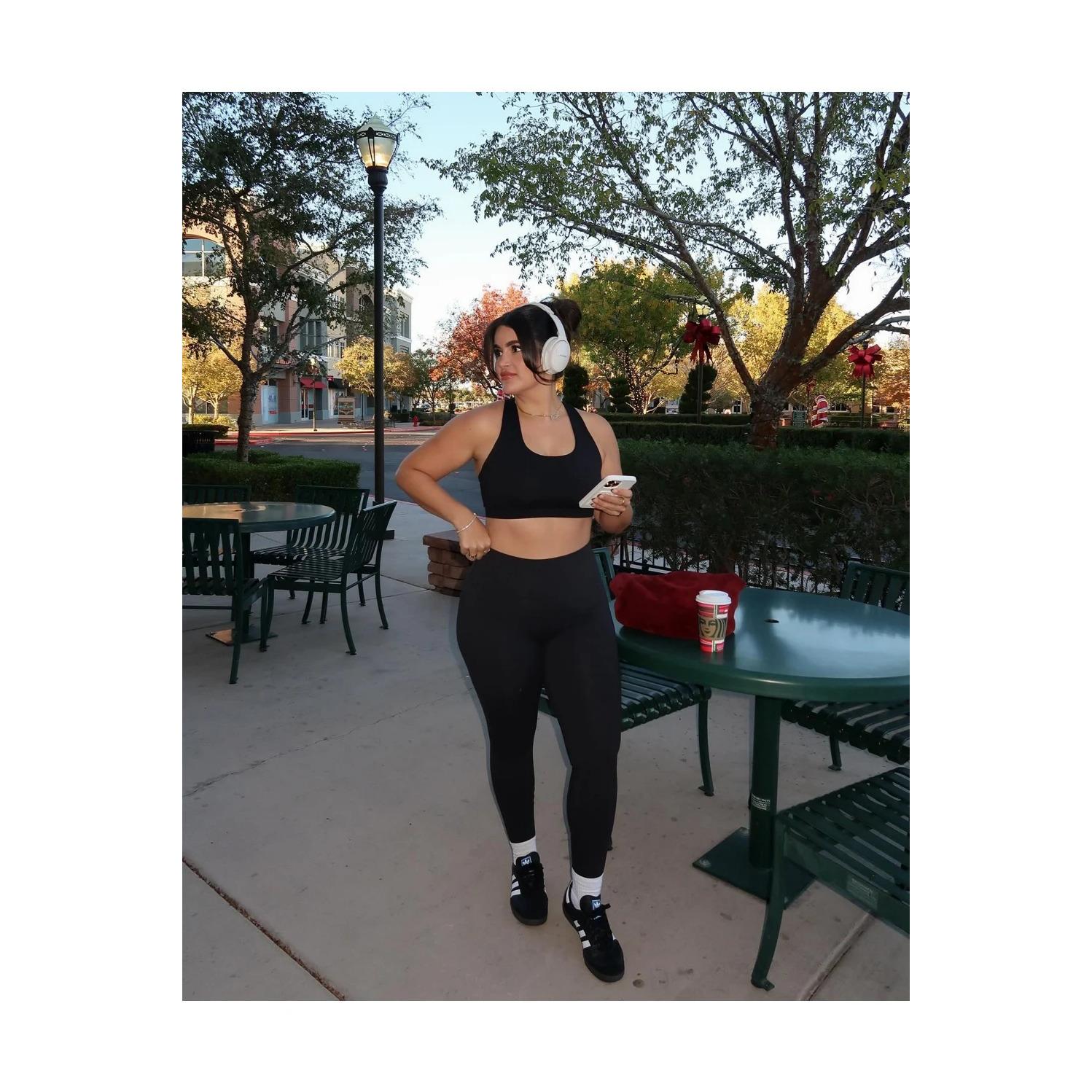 f/a/fabletics_pt1617843-0001_black_5.jpg