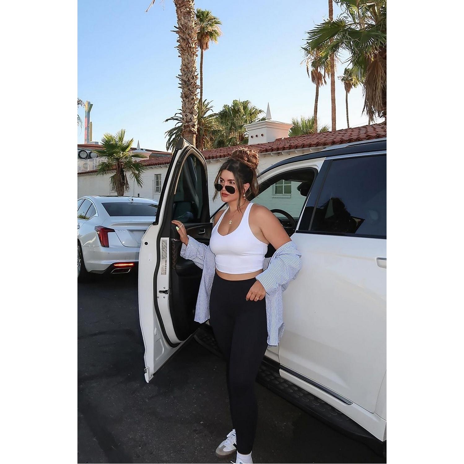 f/a/fabletics_tk2458598-3570_classic-white_5.jpg
