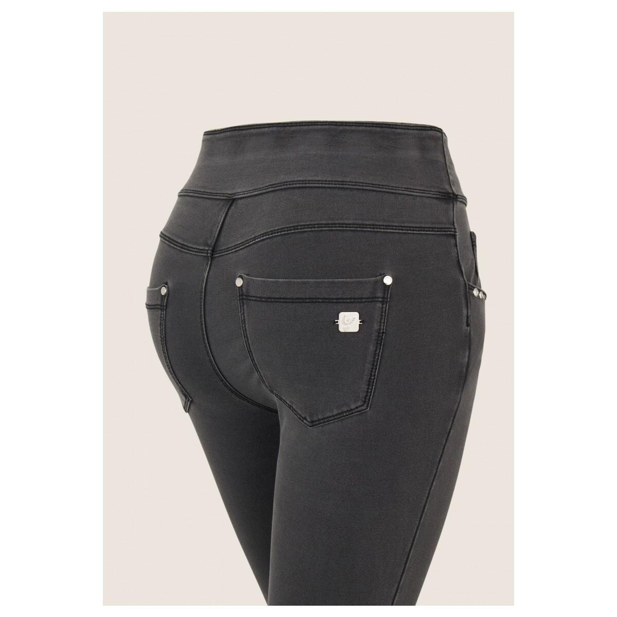 product/f/r/freddy_nowy1mc002org-j125n_medium-grey-denim-black-seams_8.jpg