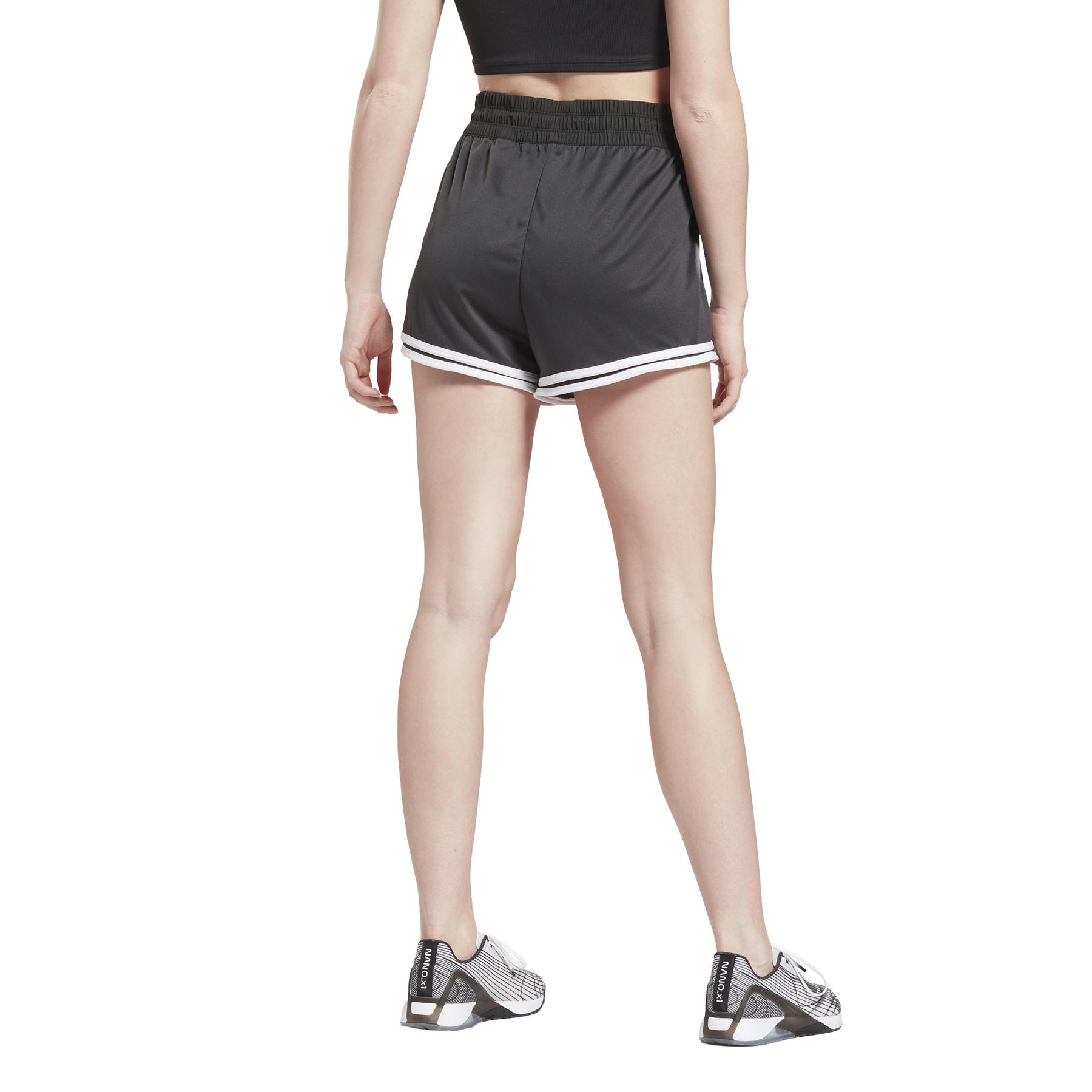 product/g/v/gv3258_app_on-model_back_white.jpg