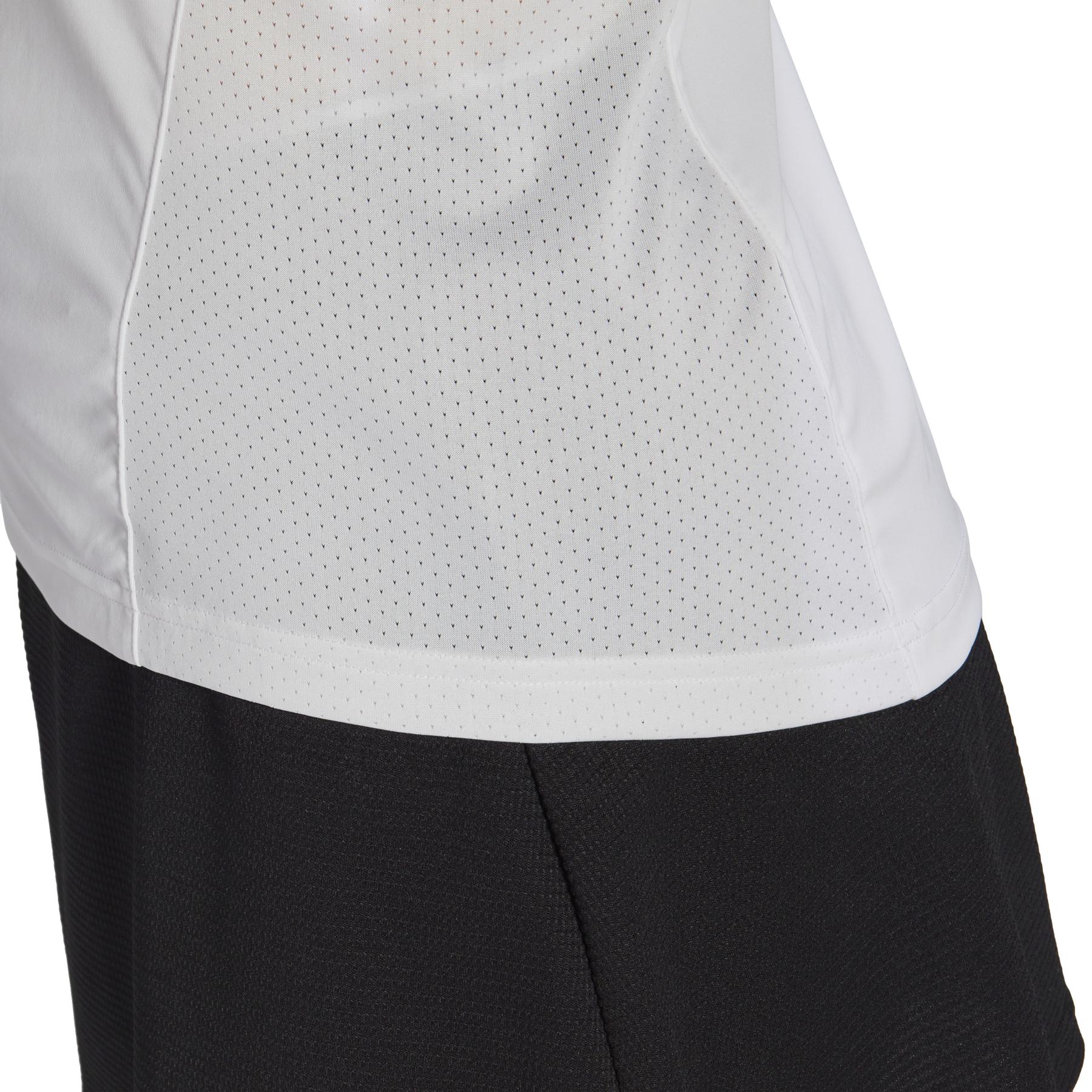 product/h/b/hb8022_app_on-model_detail-3_white.jpg