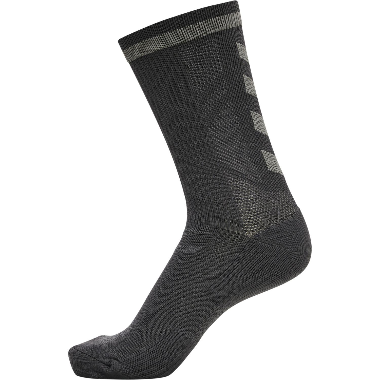 h/u/hummel_211149-2135_black_1.jpg